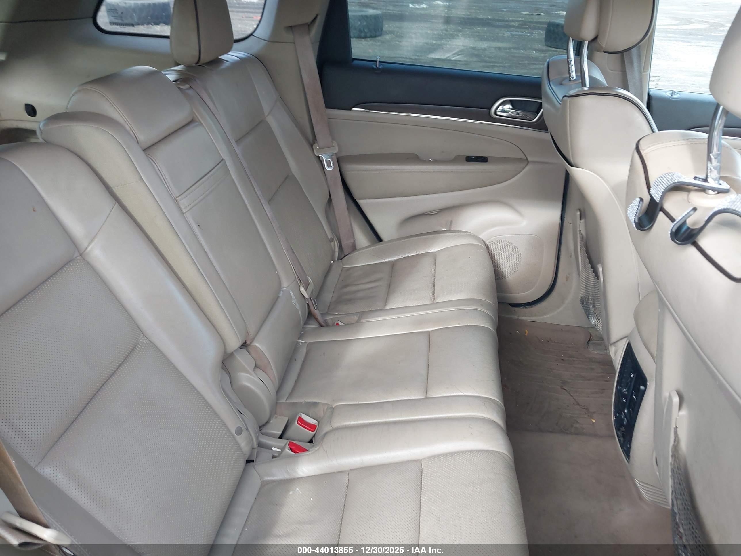 JEEP GRAND image 8