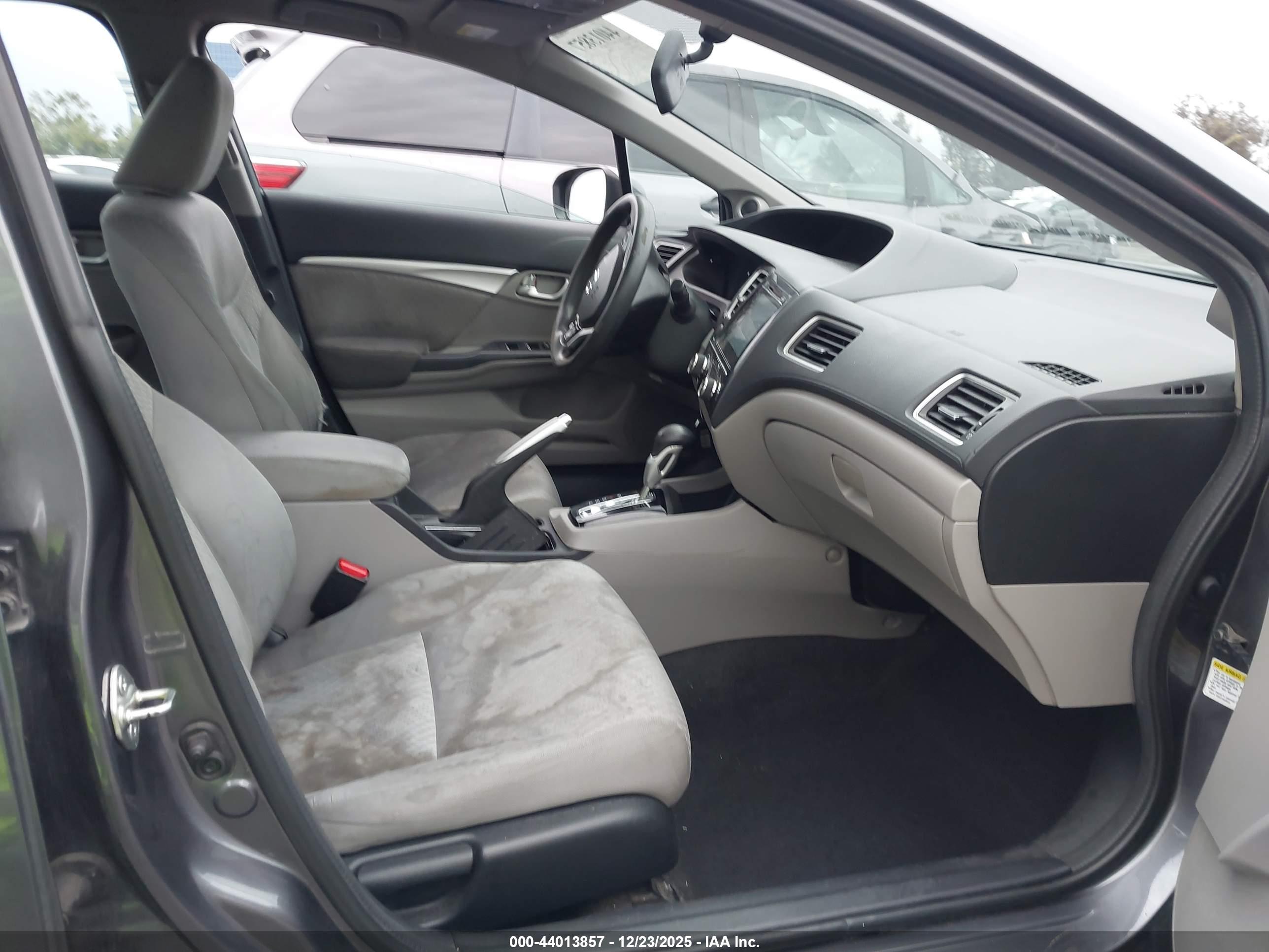 HONDA CIVIC image 5