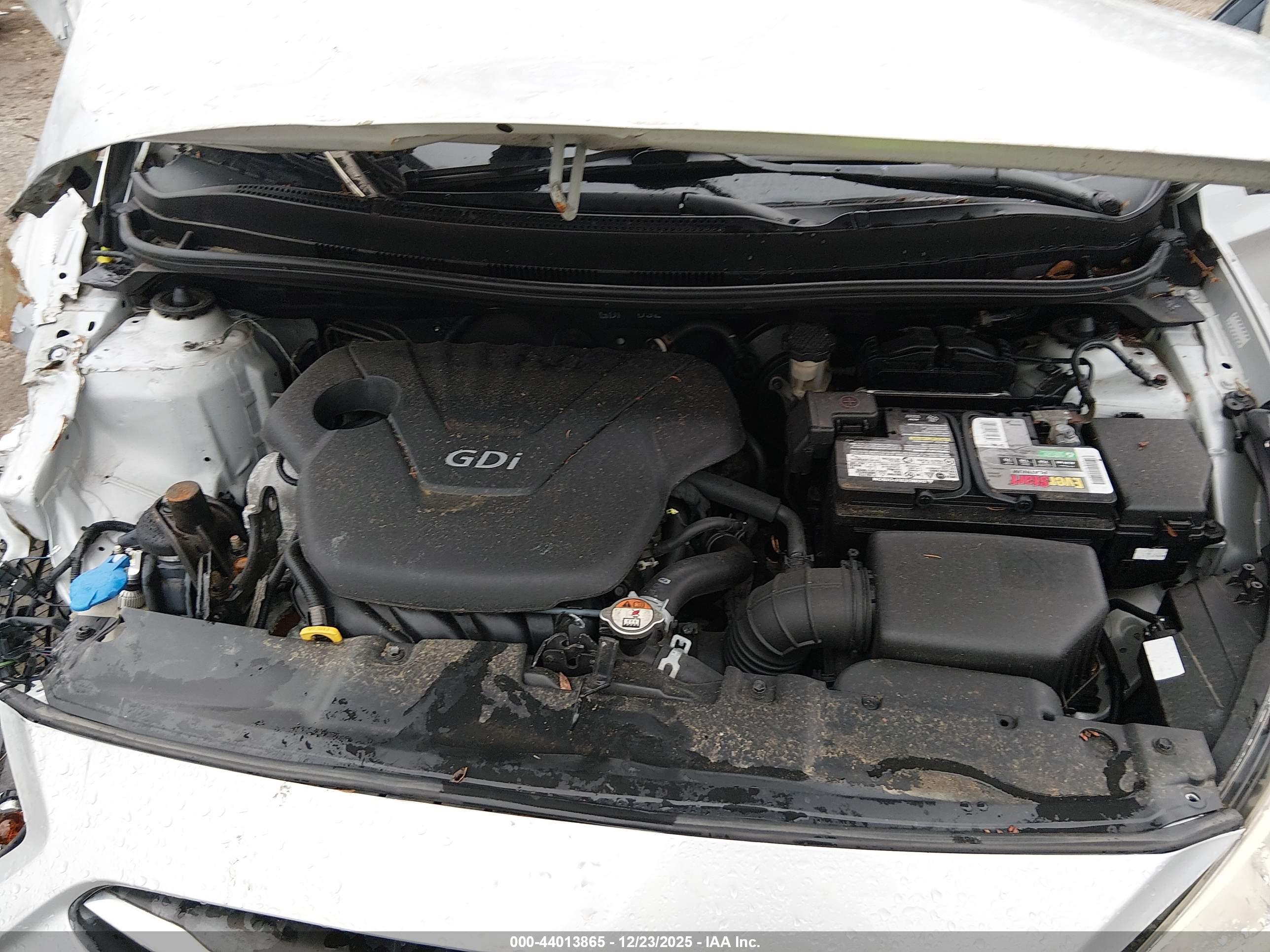 HYUNDAI ACCENT image 10
