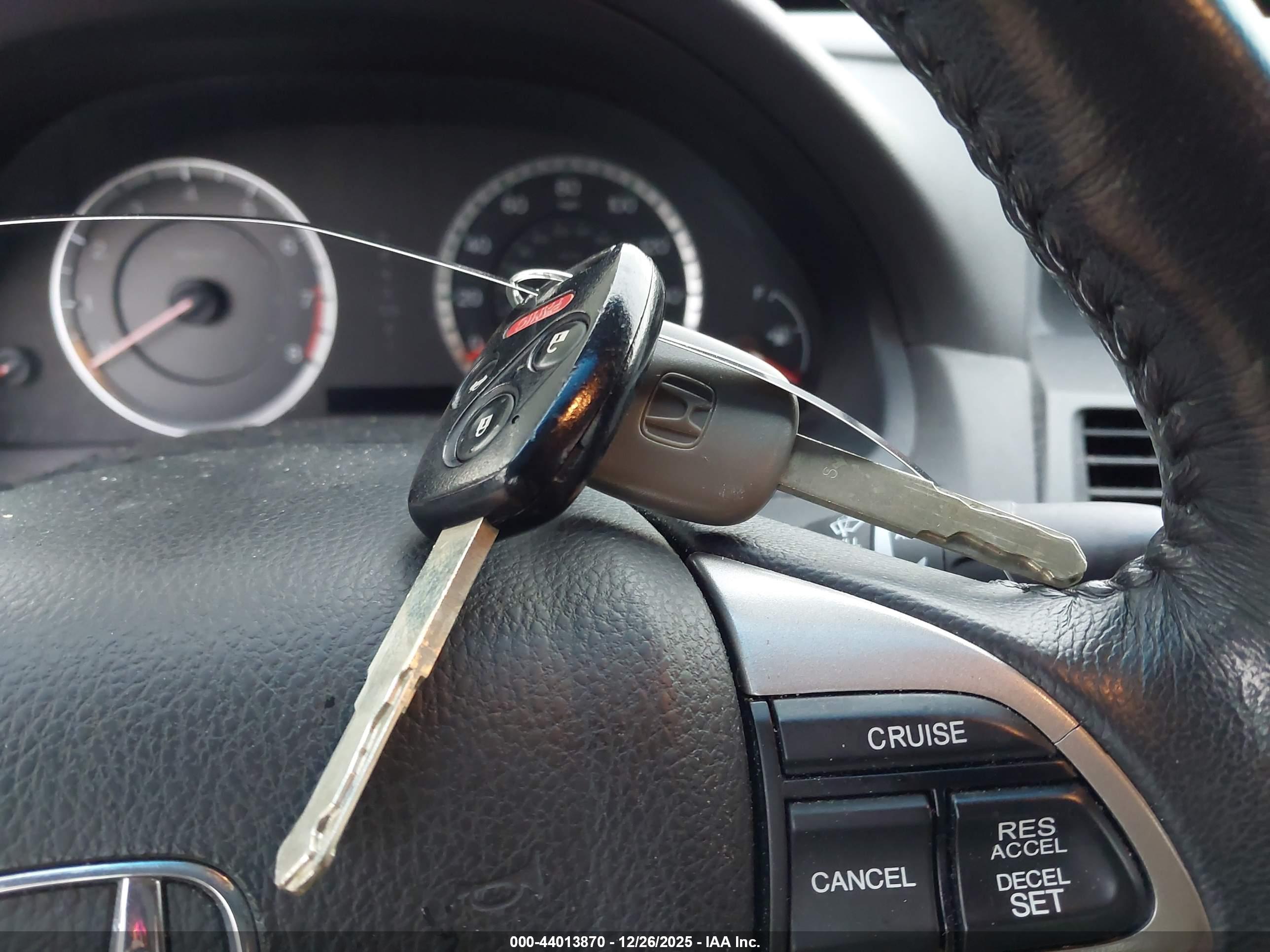 HONDA ACCORD image 11