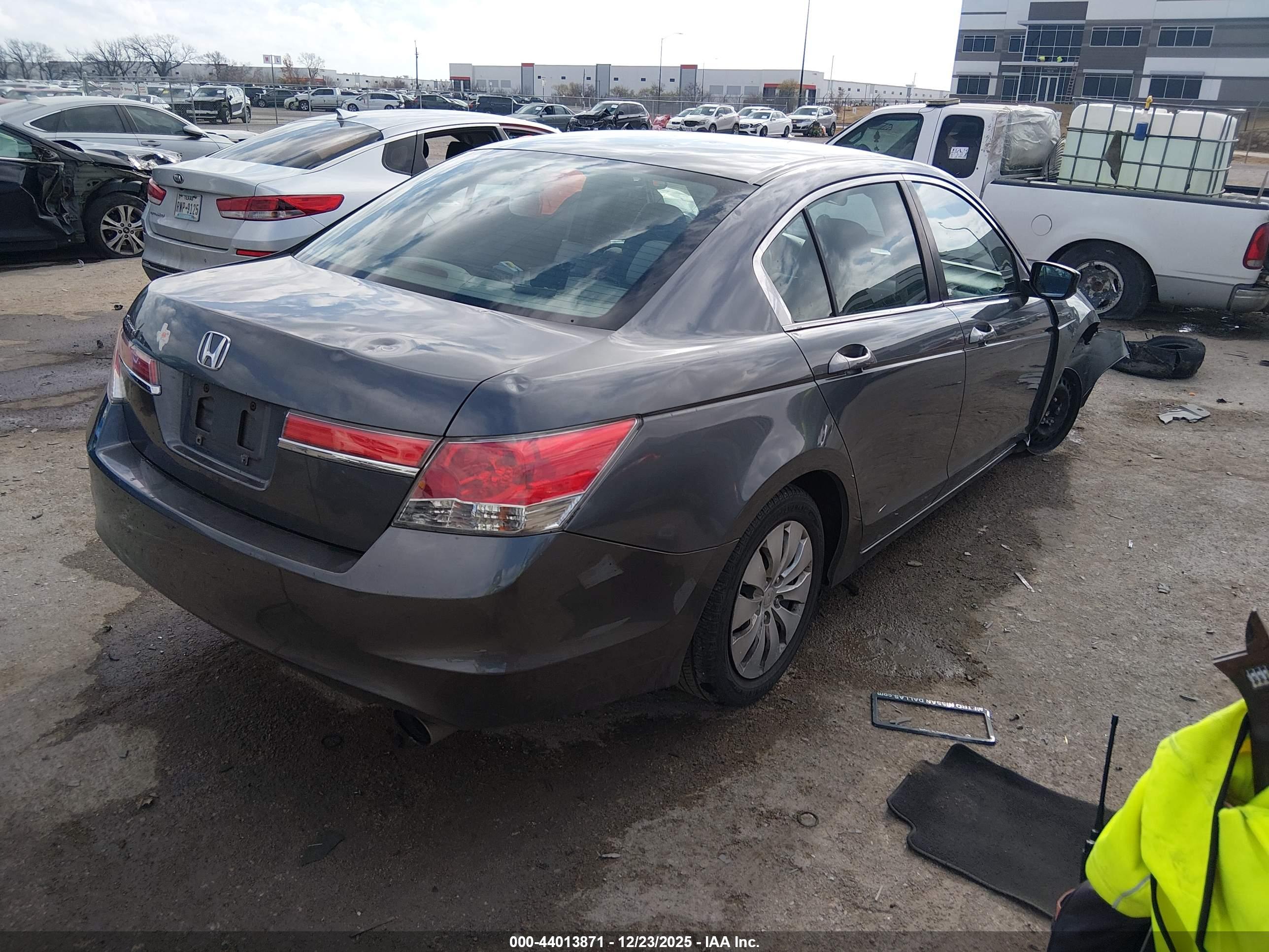 HONDA ACCORD image 4
