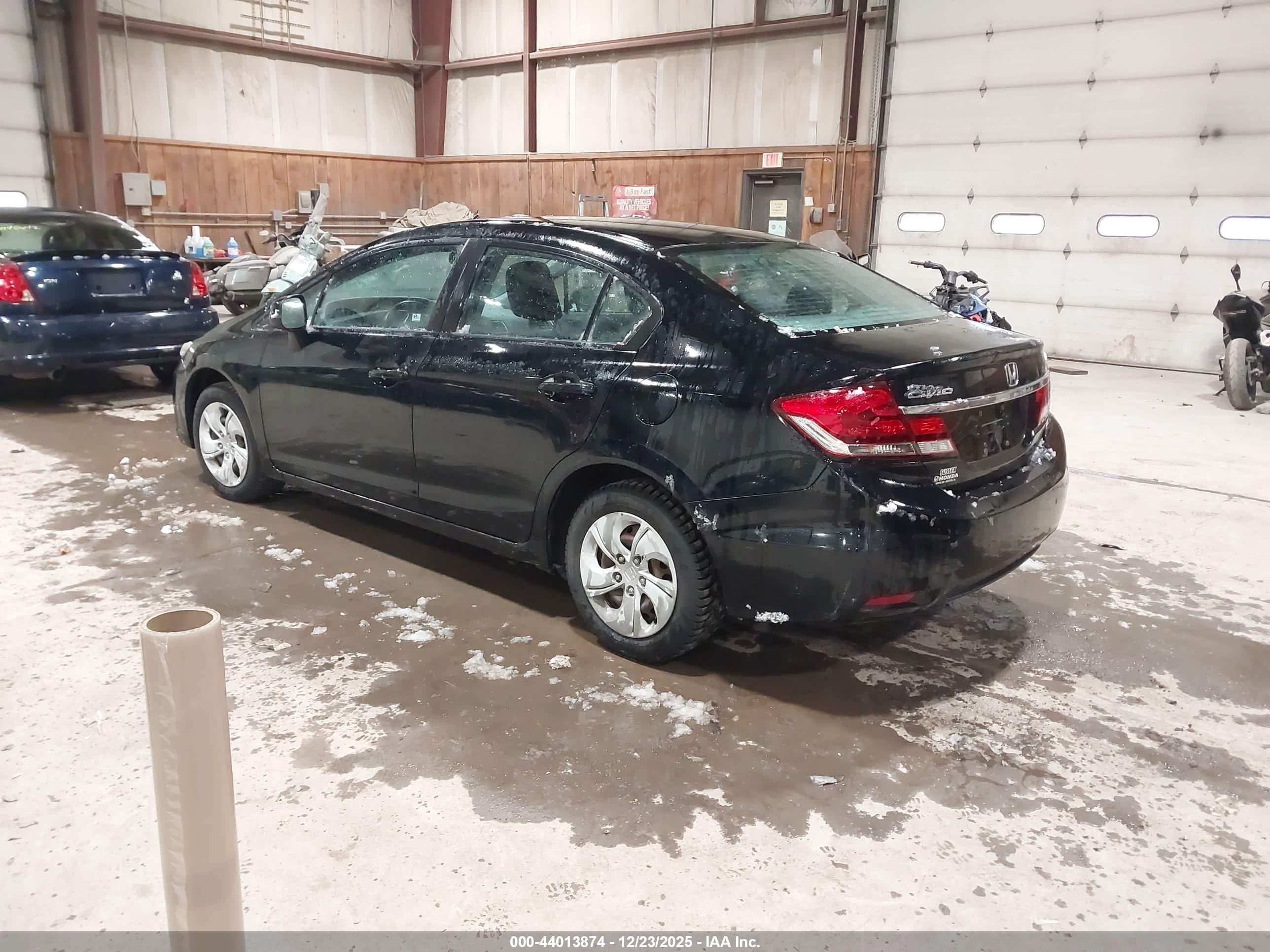 HONDA CIVIC image 3