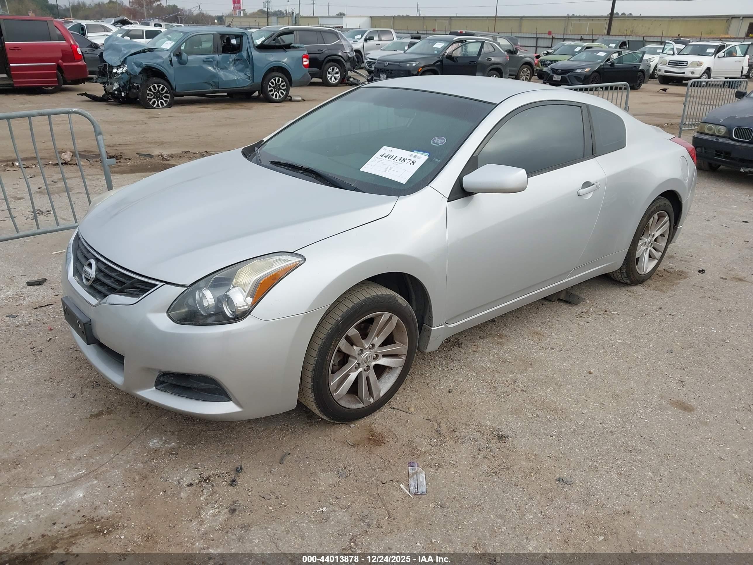 NISSAN ALTIMA image 2