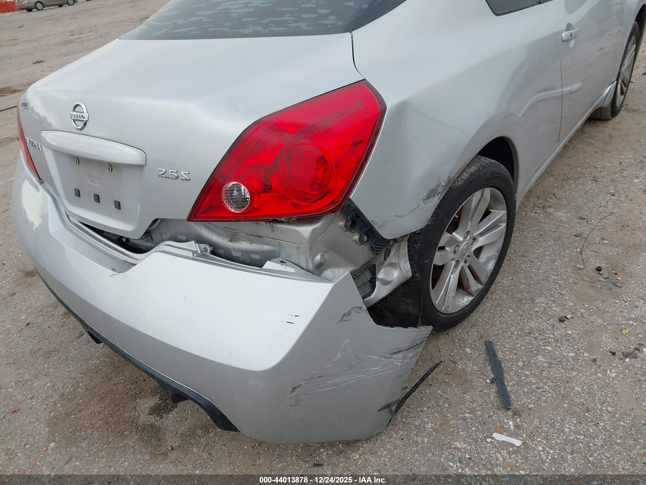NISSAN ALTIMA image 6