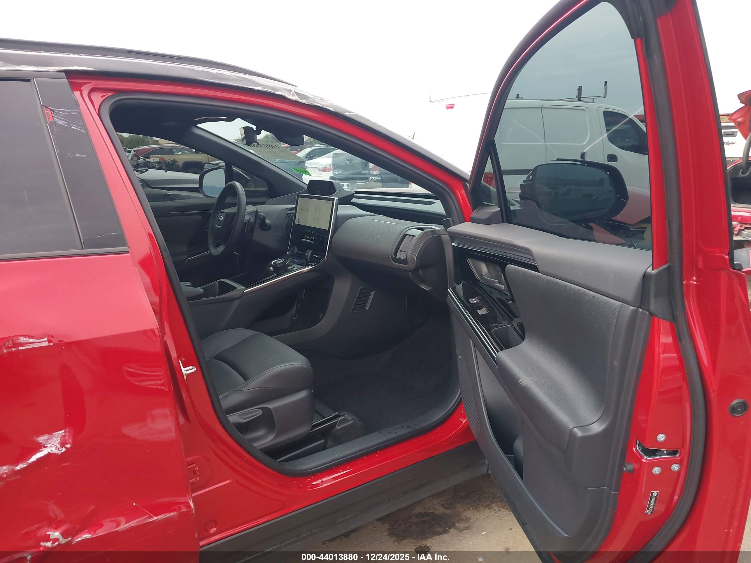 SUBARU SOLTERRA image 5