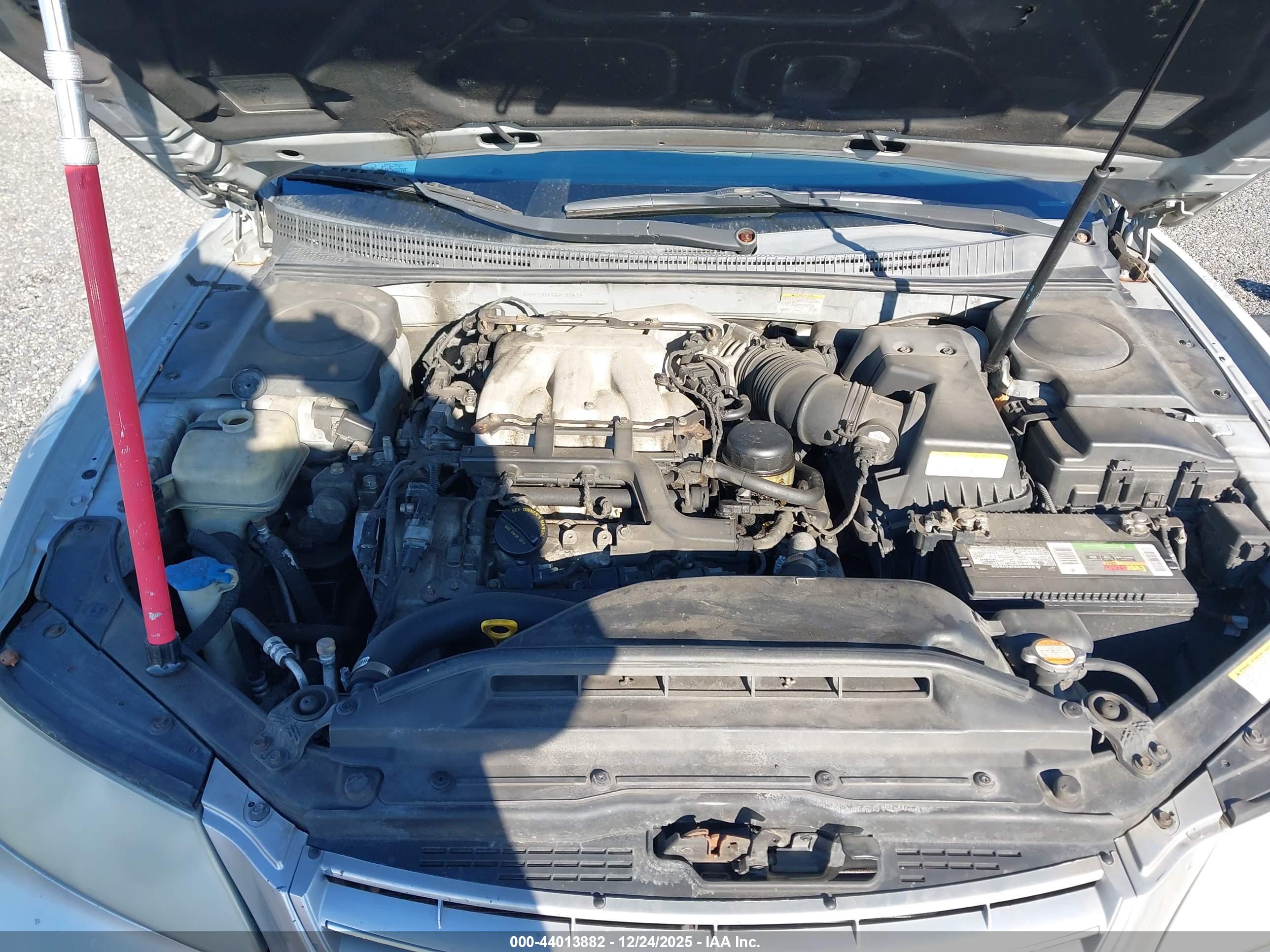 HYUNDAI AZERA image 10
