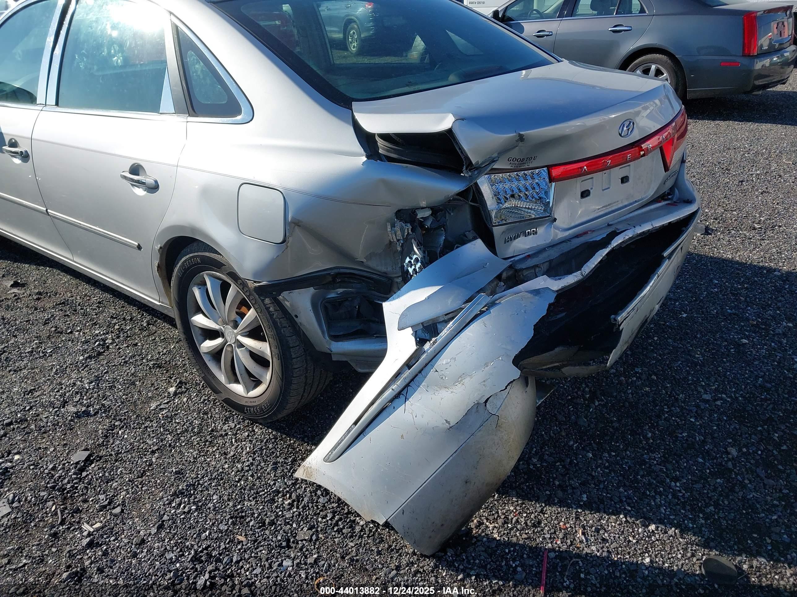 HYUNDAI AZERA image 6