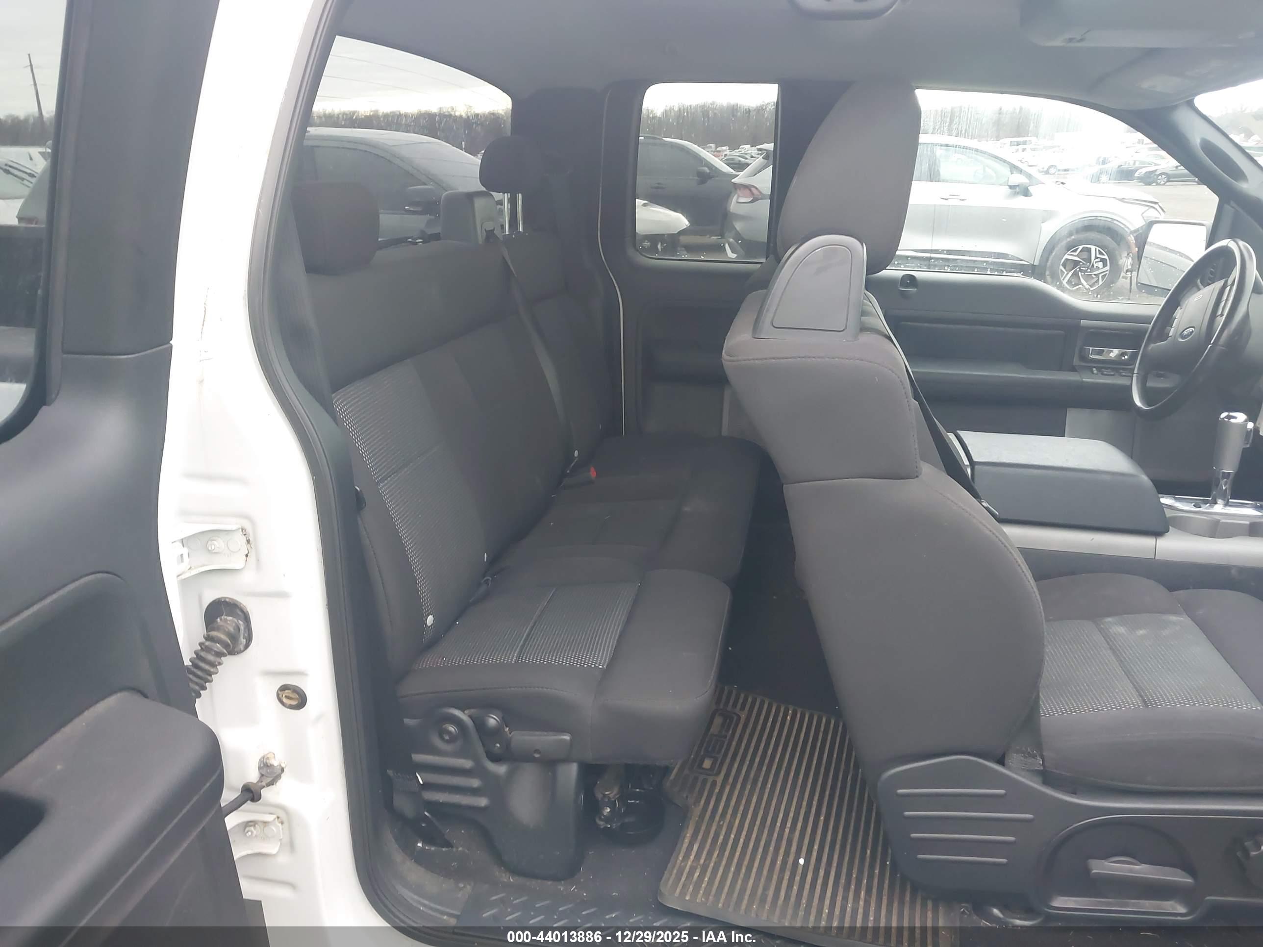 FORD F-150 image 8
