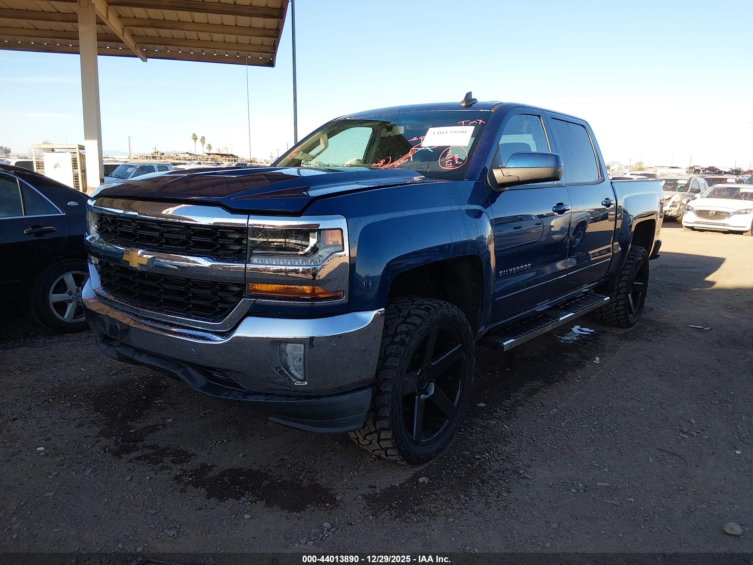 CHEVROLET SILVERADO image 2