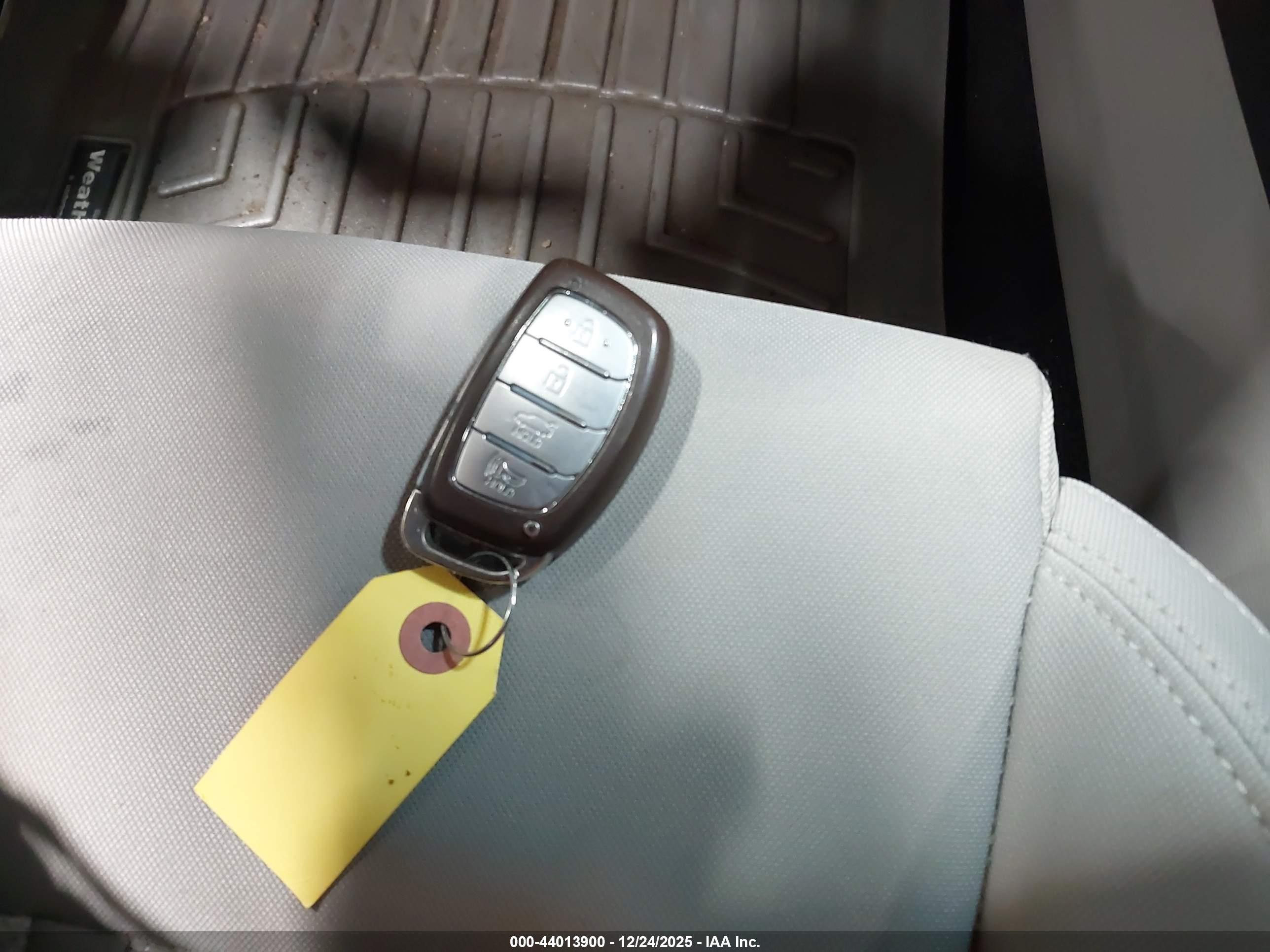 HYUNDAI SONATA image 11