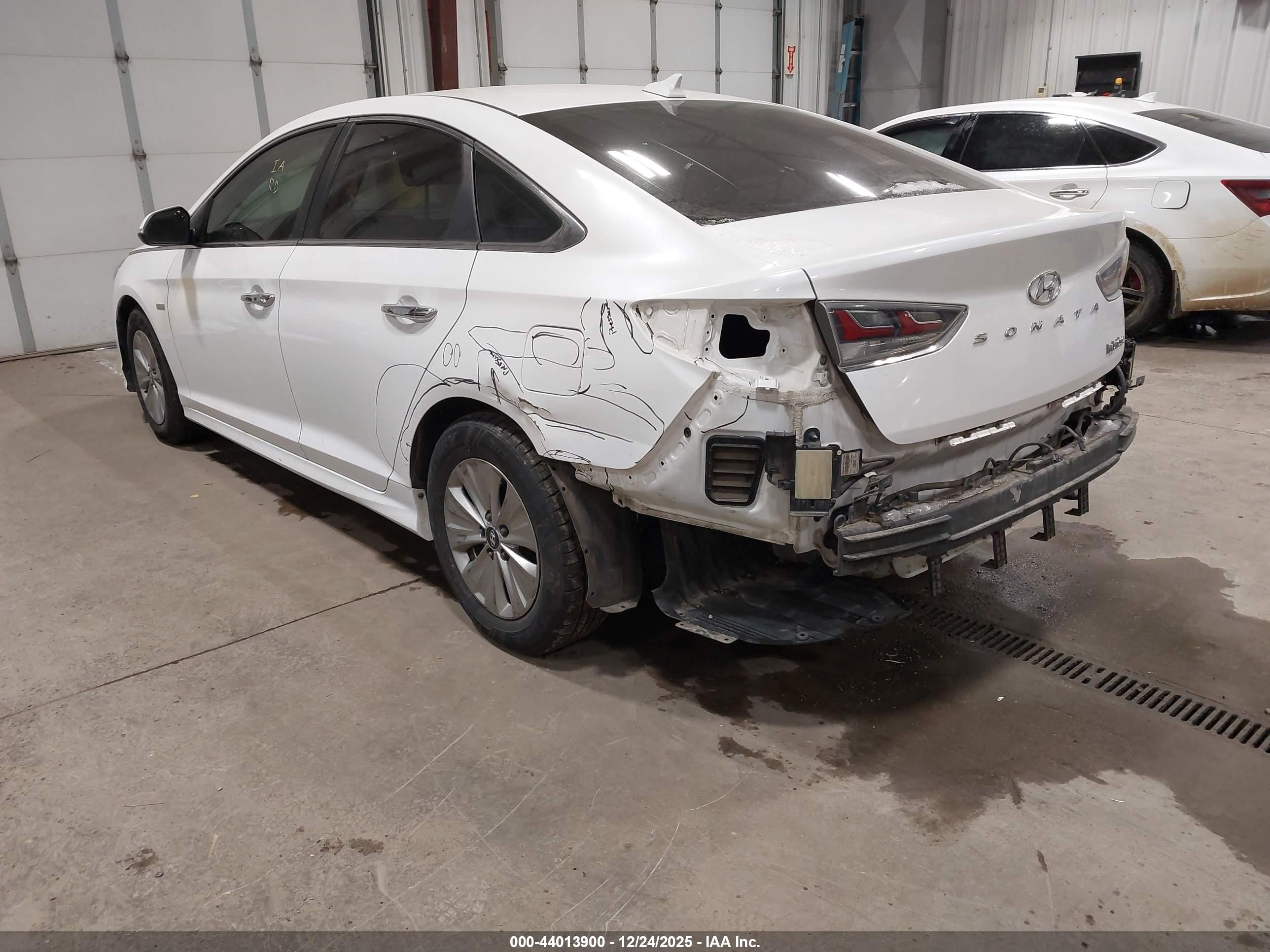 HYUNDAI SONATA image 3