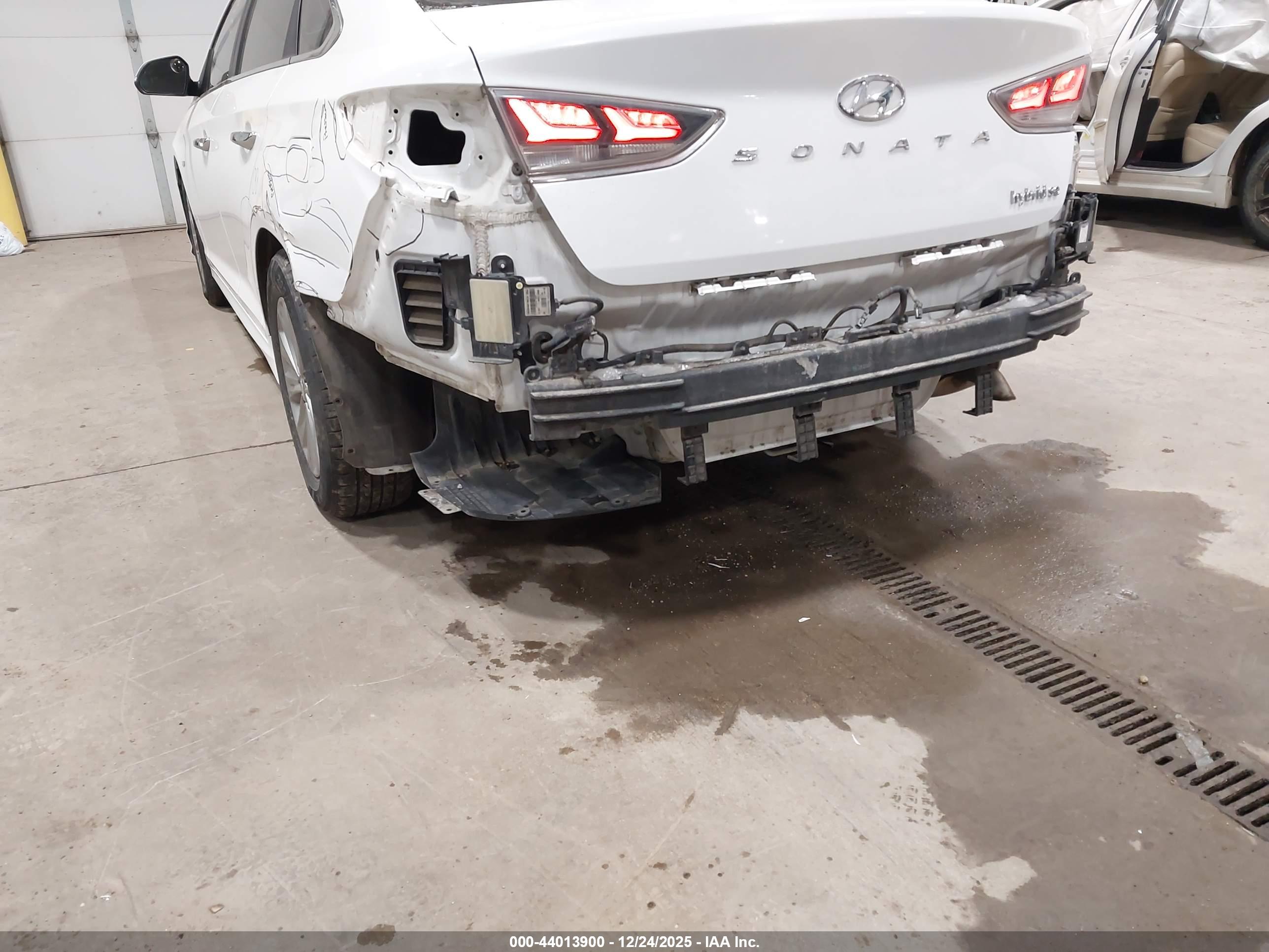 HYUNDAI SONATA image 6