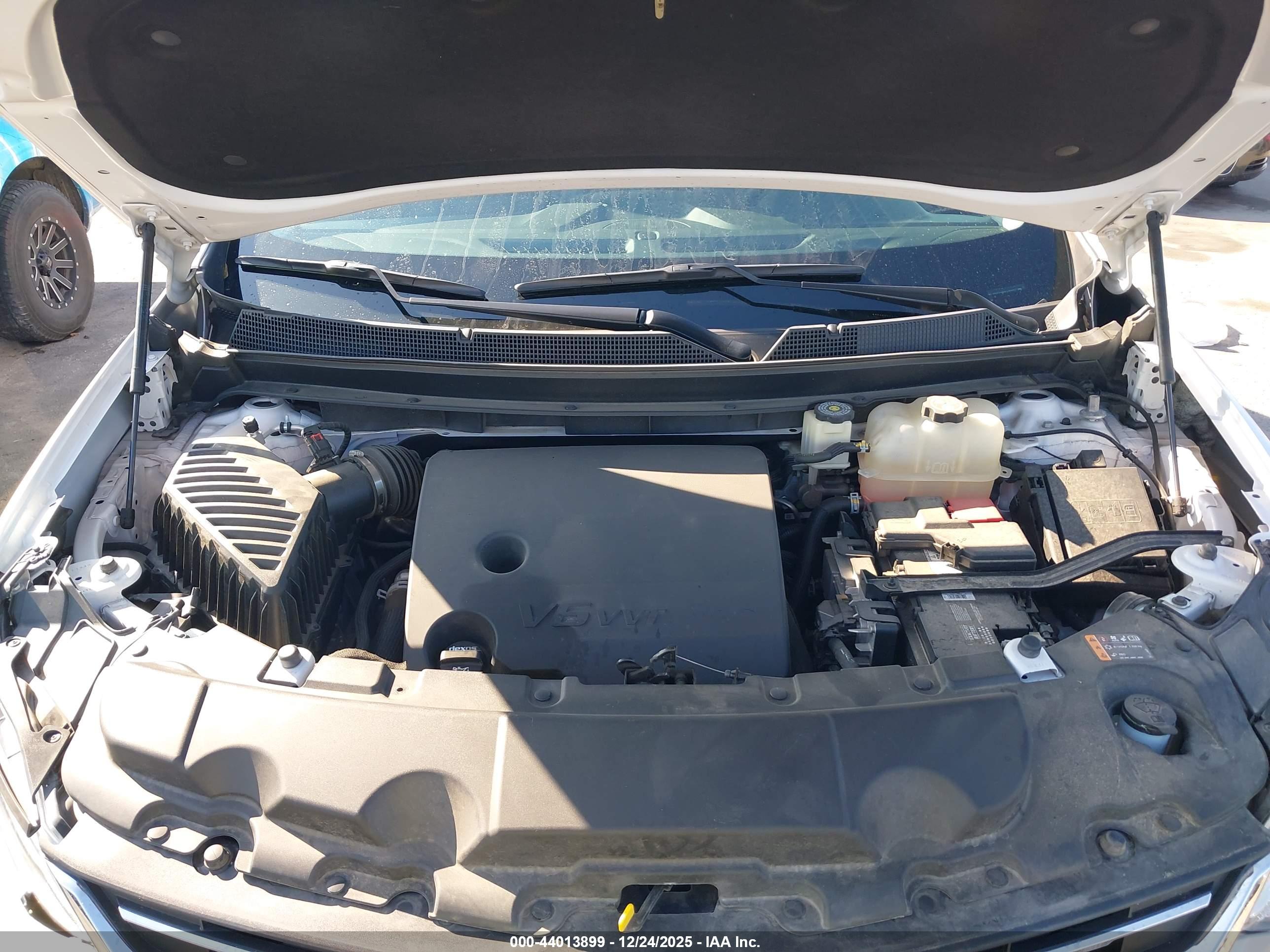 CHEVROLET TRAVERSE image 10