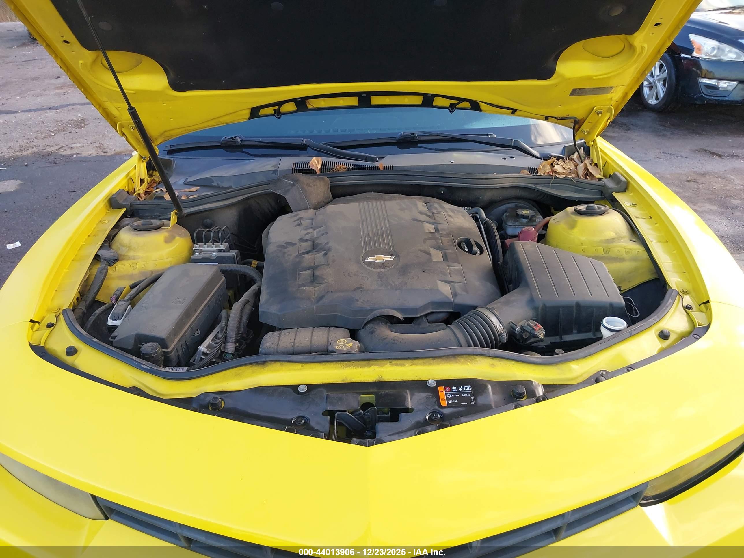 CHEVROLET CAMARO image 10