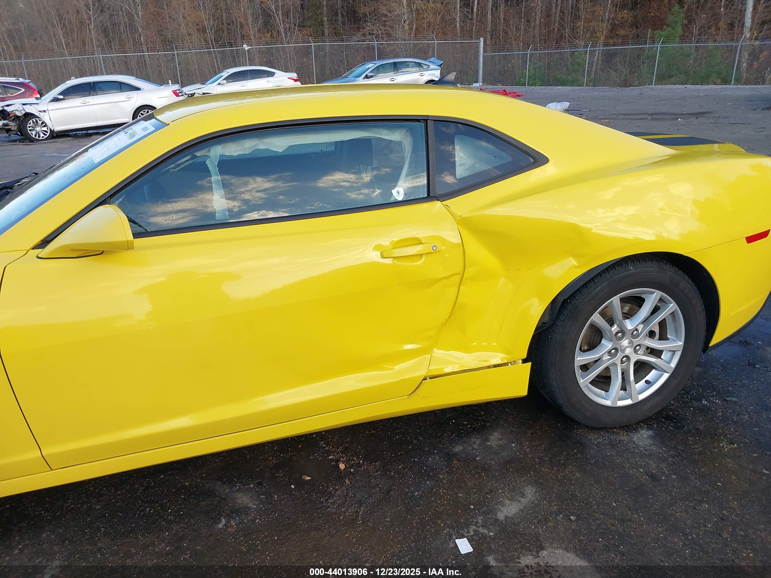 CHEVROLET CAMARO image 6