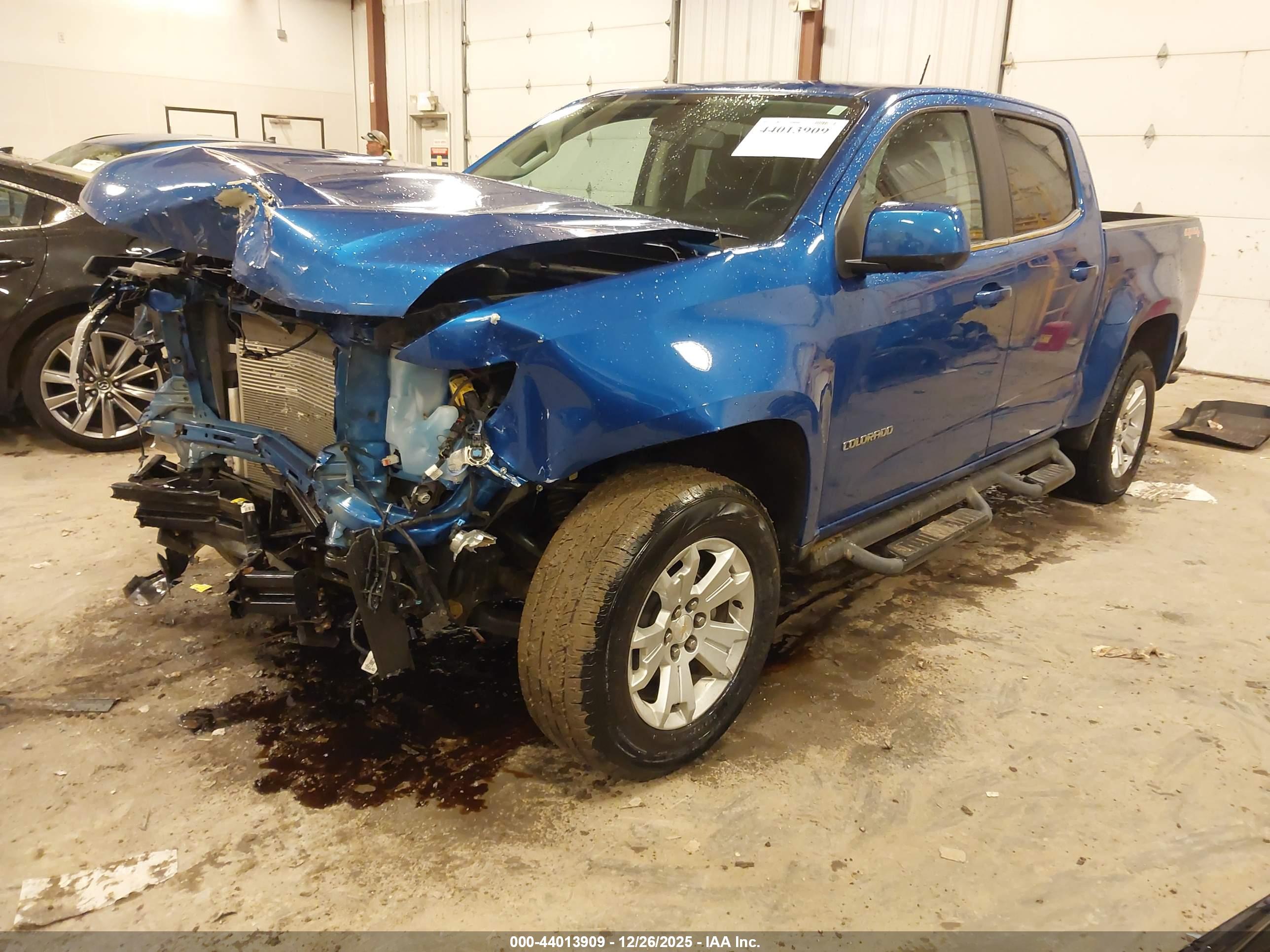 CHEVROLET COLORADO image 2