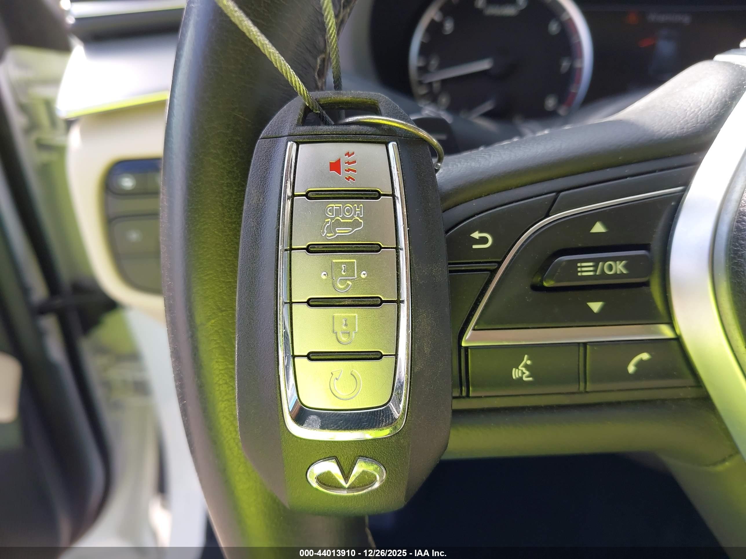 INFINITI QX50 image 11