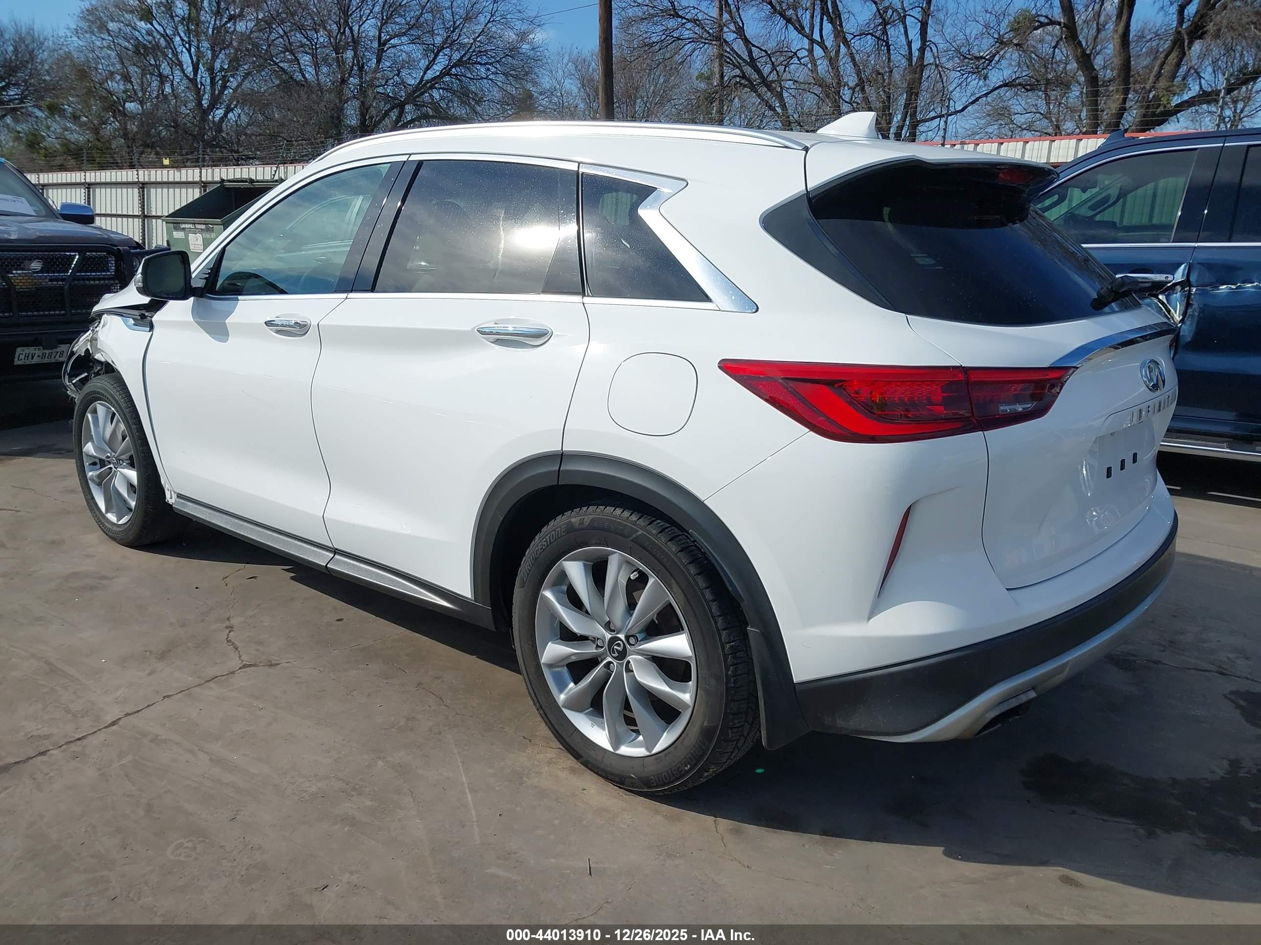 INFINITI QX50 image 3