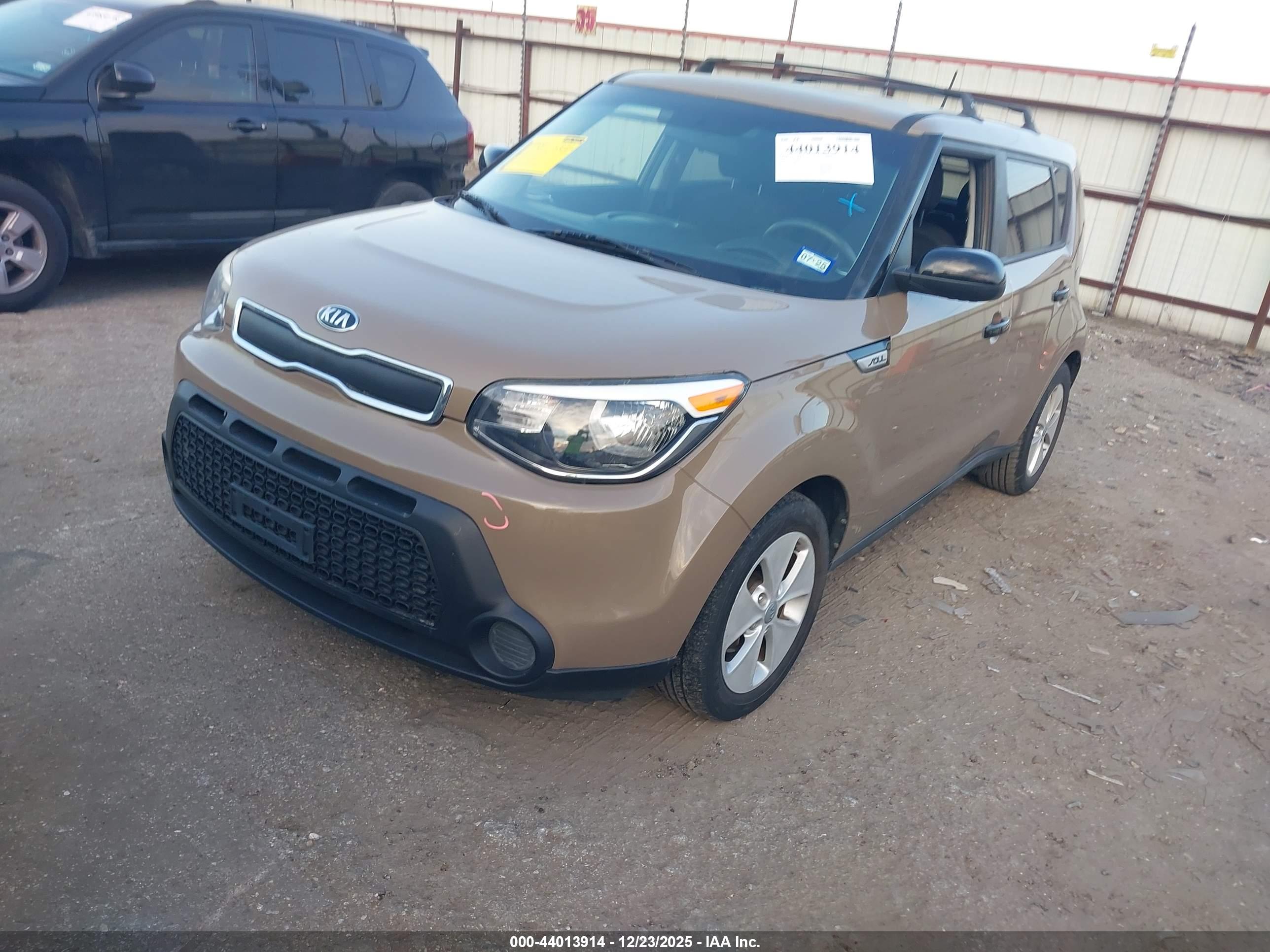KIA SOUL image 2