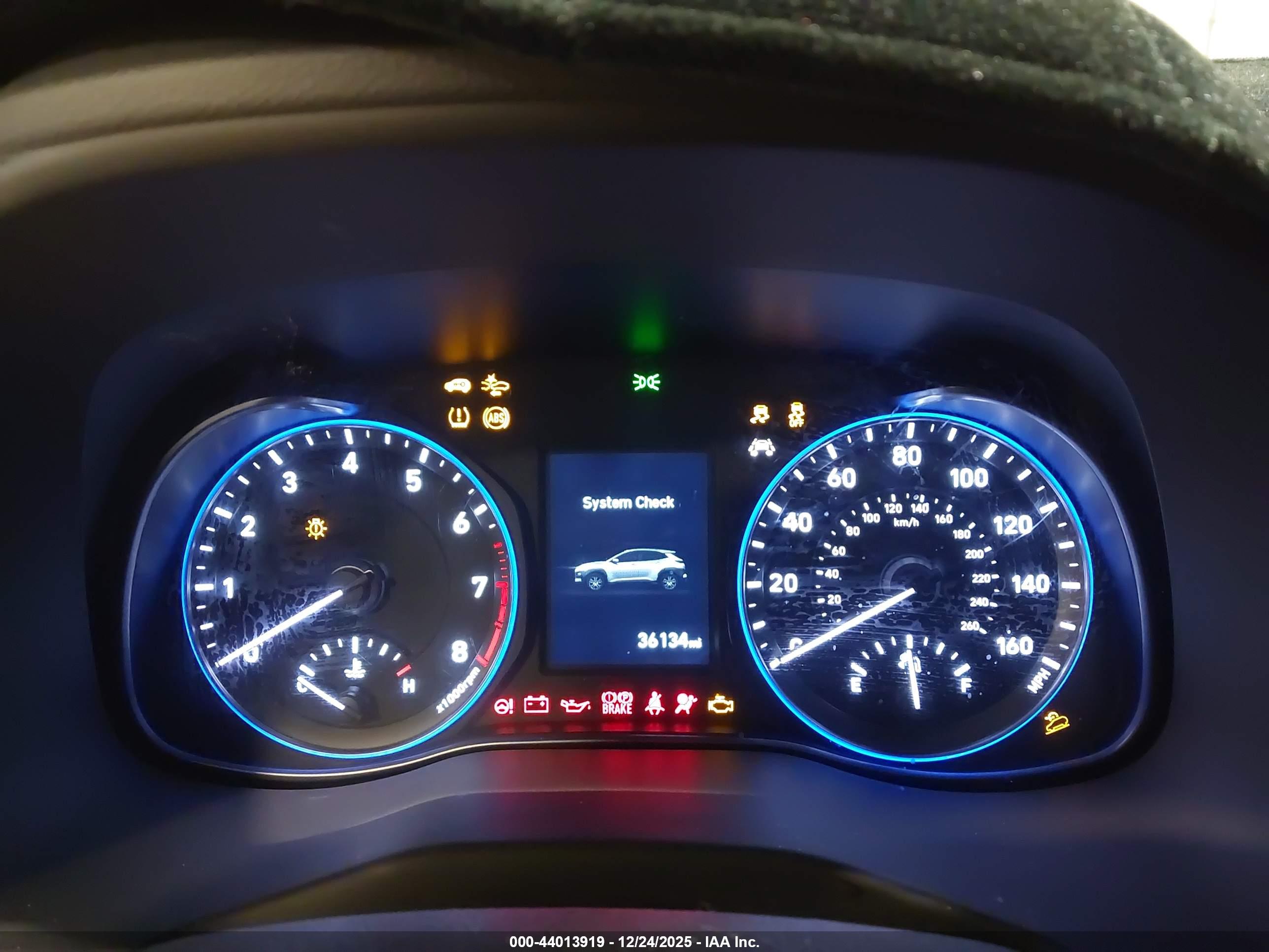 HYUNDAI KONA image 7