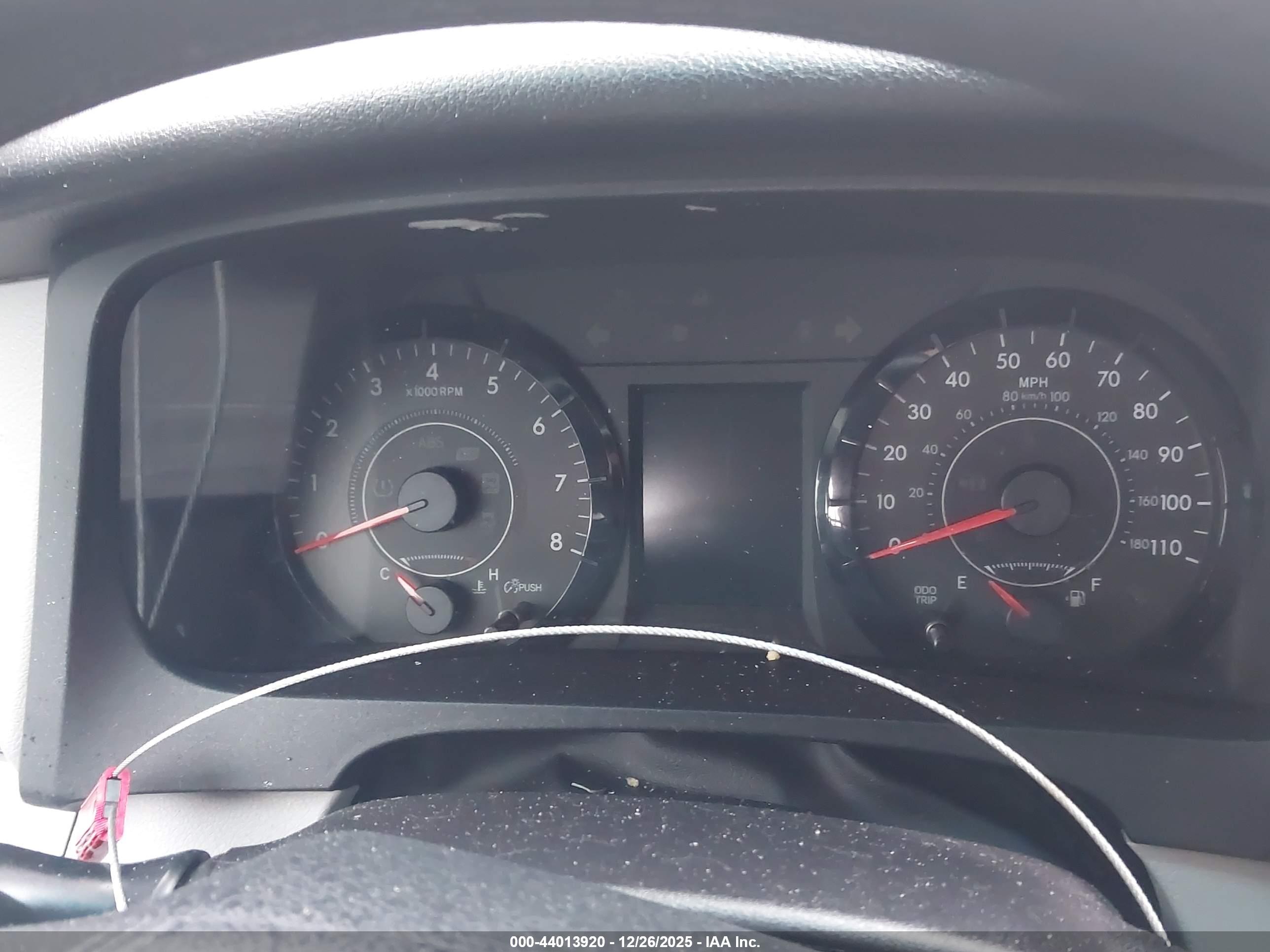 TOYOTA SIENNA image 7