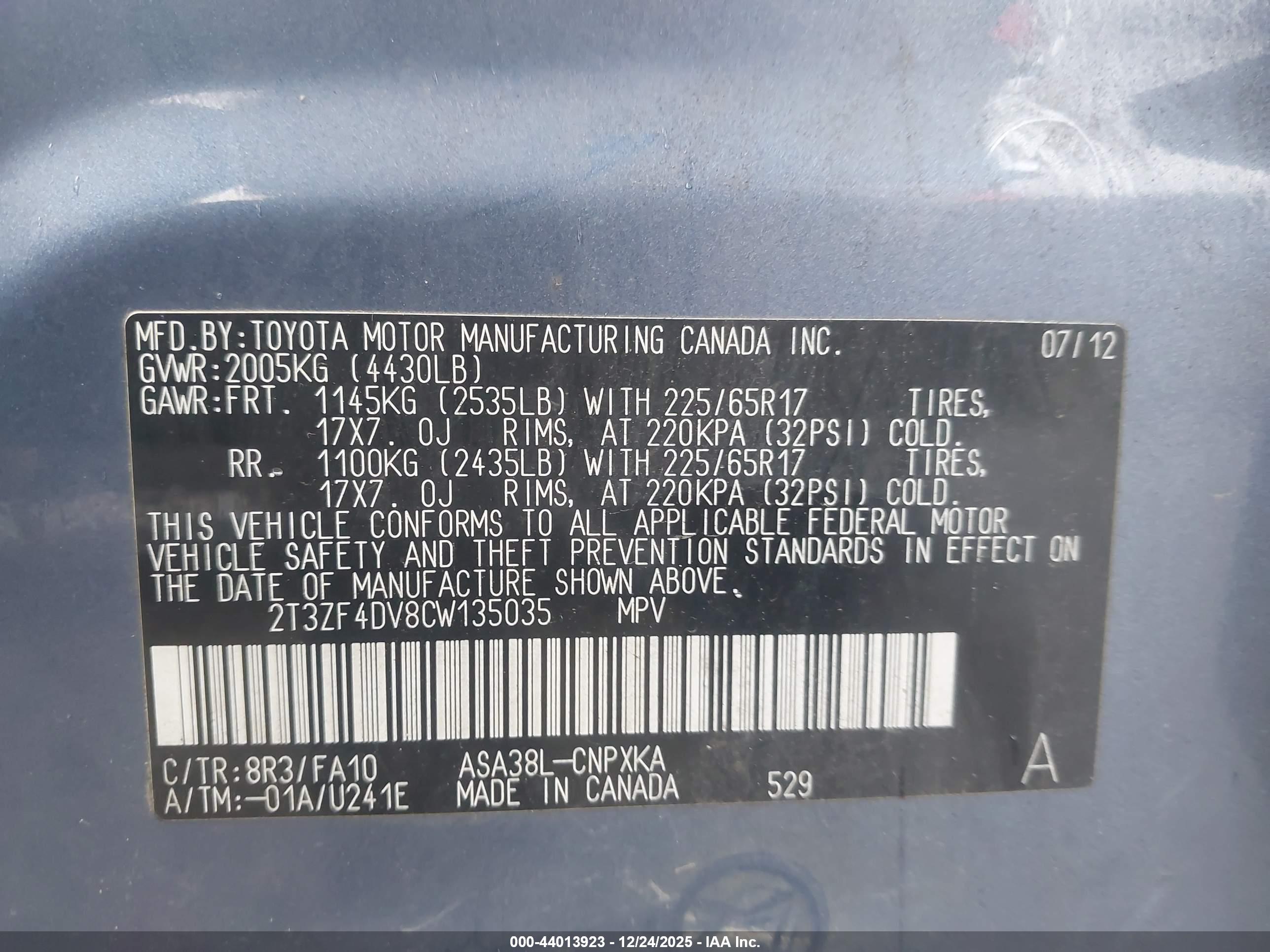 TOYOTA RAV4 image 9