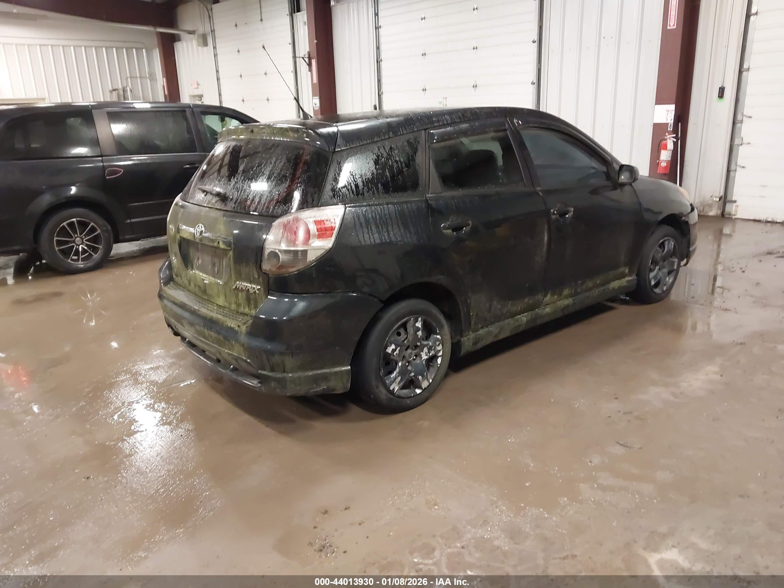 TOYOTA MATRIX image 4