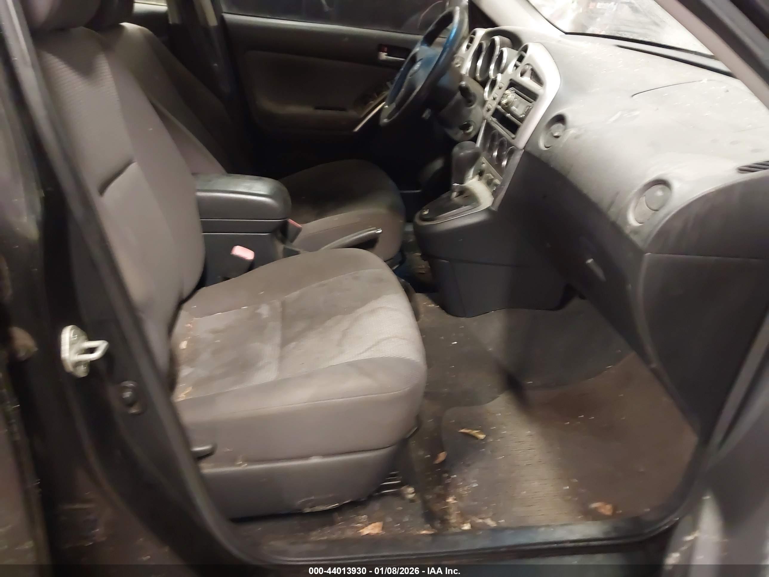 TOYOTA MATRIX image 5