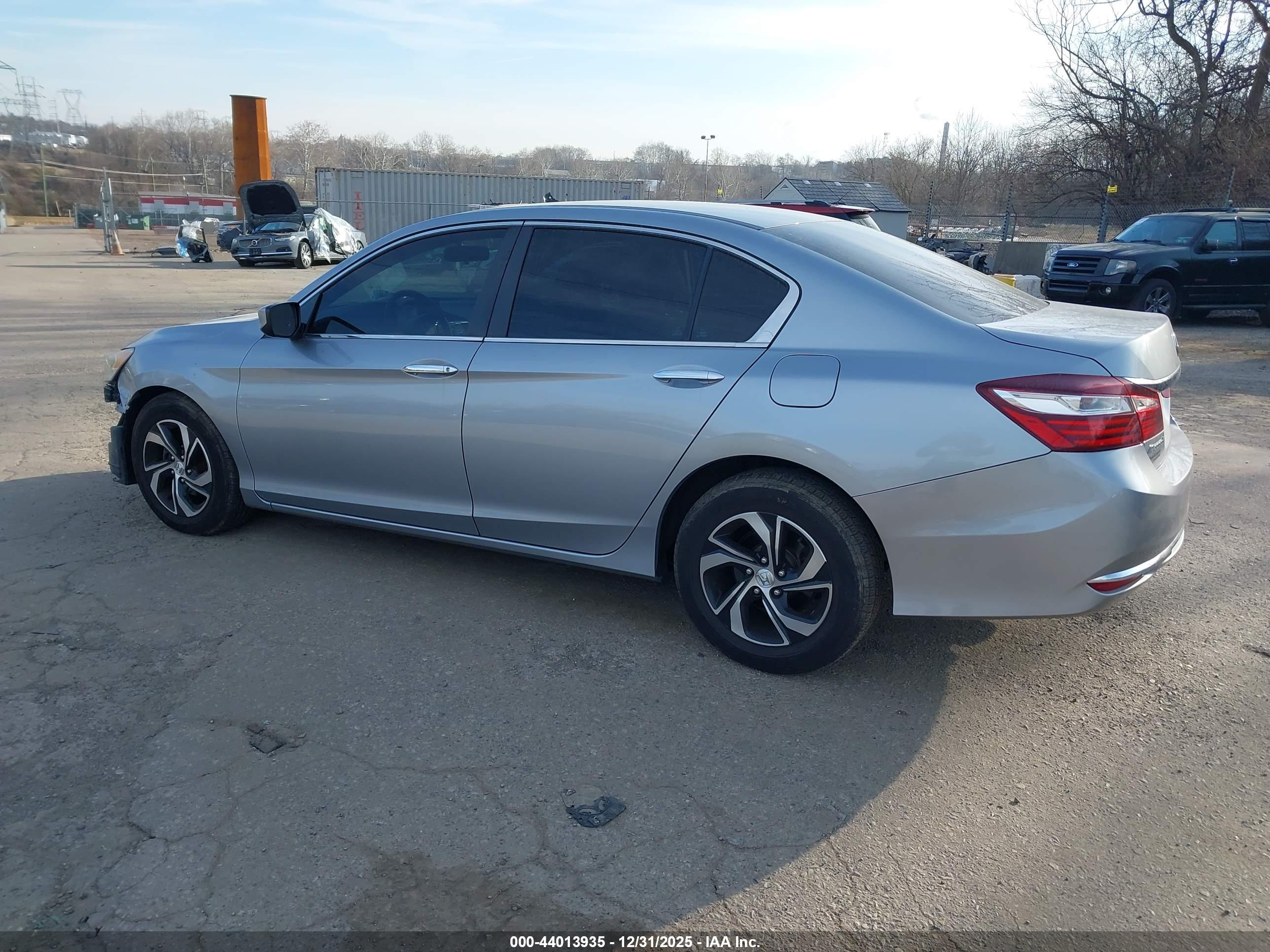 HONDA ACCORD image 3