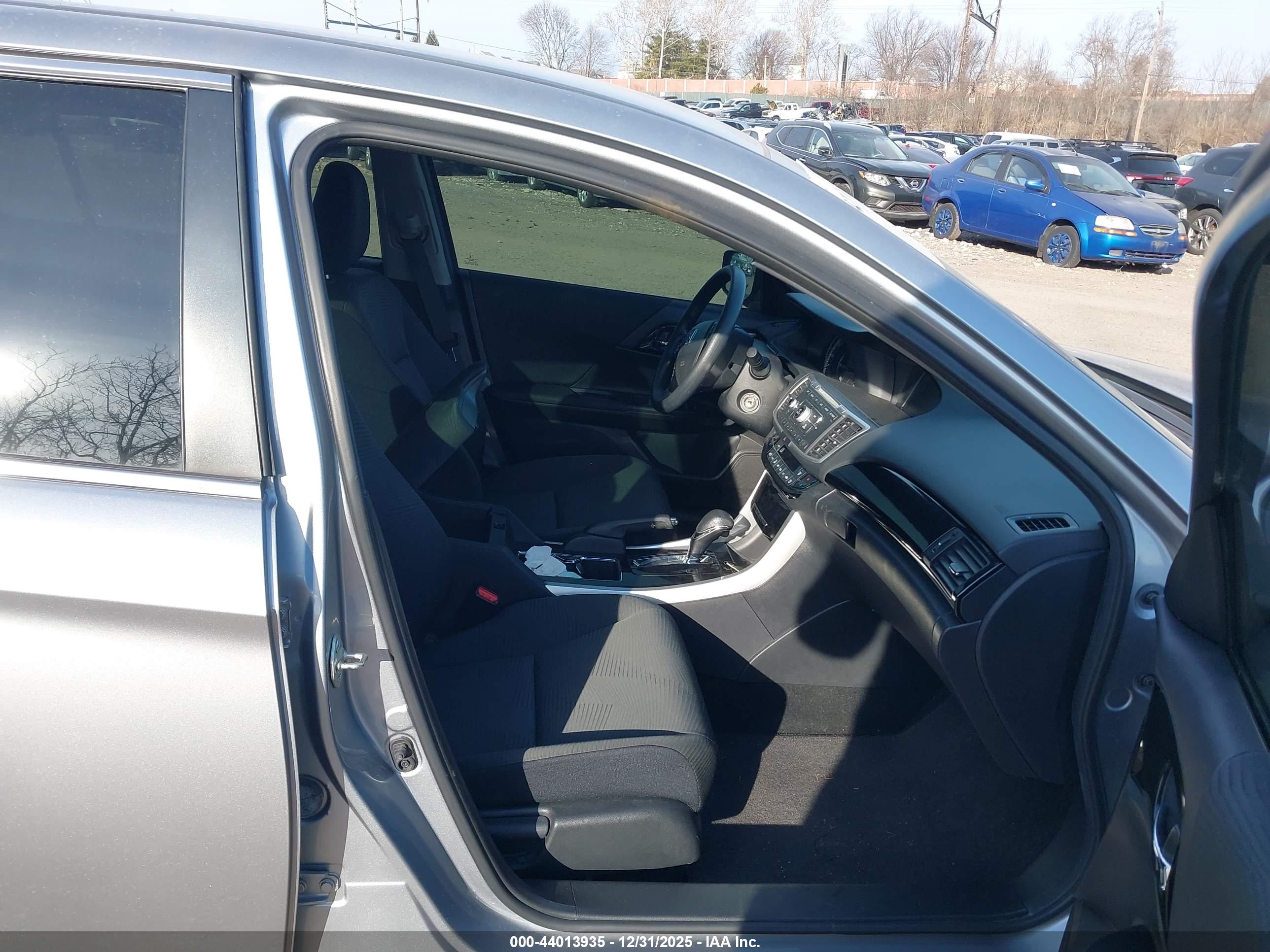 HONDA ACCORD image 5