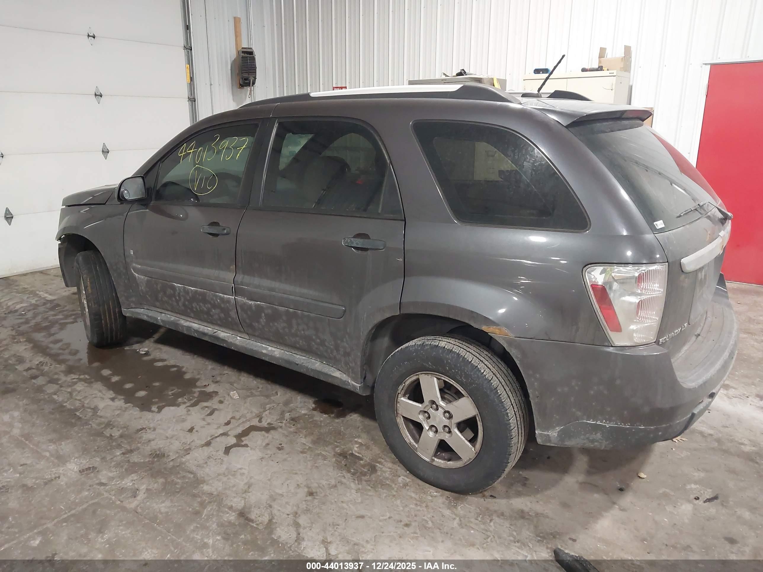CHEVROLET EQUINOX image 3