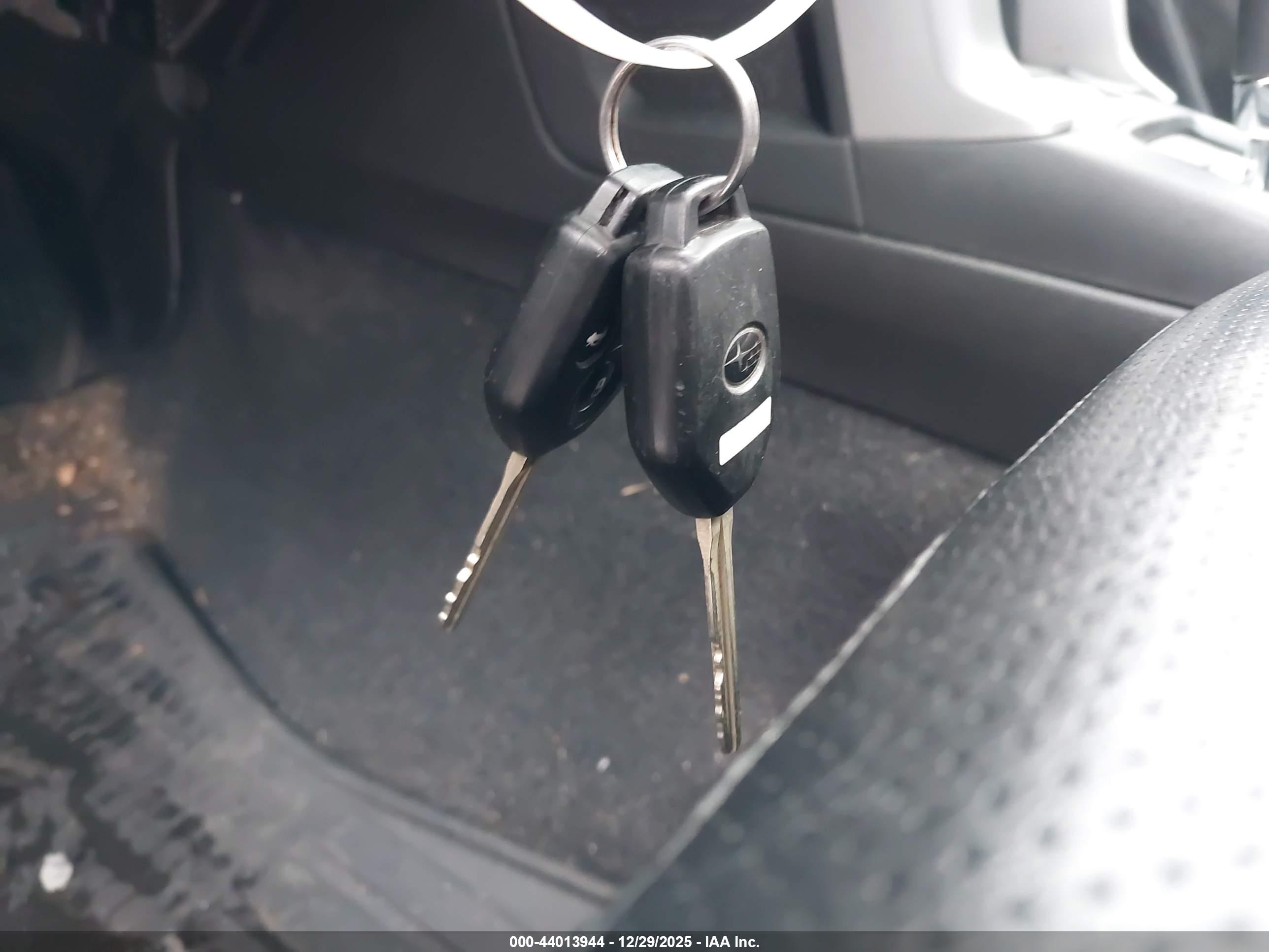 SUBARU FORESTER image 11