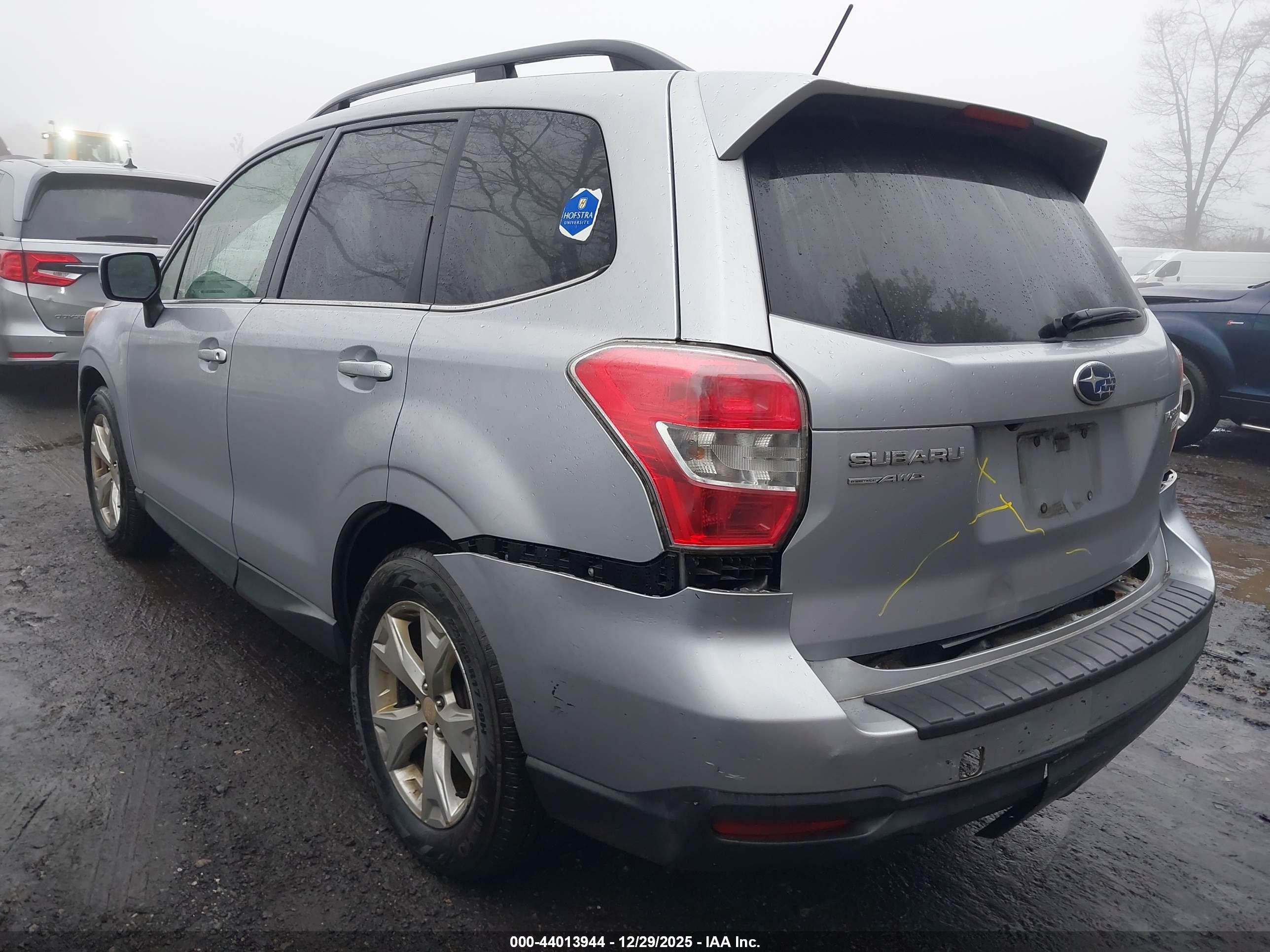 SUBARU FORESTER image 3