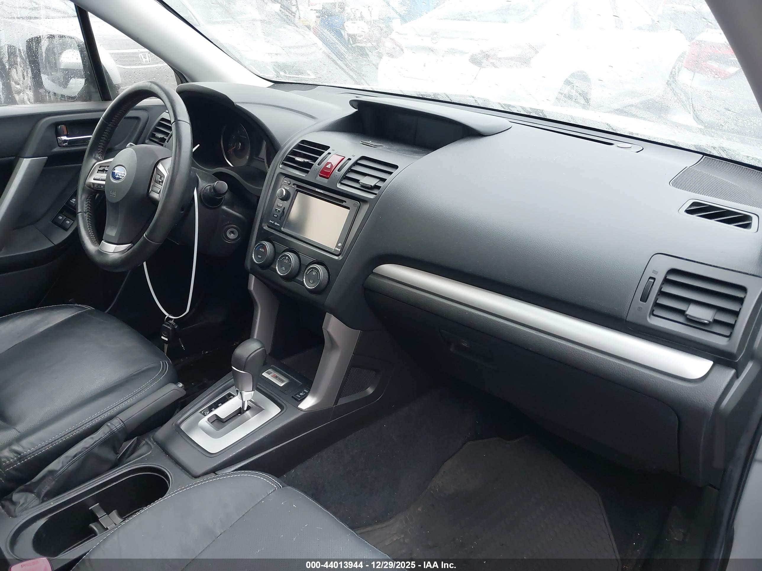 SUBARU FORESTER image 5