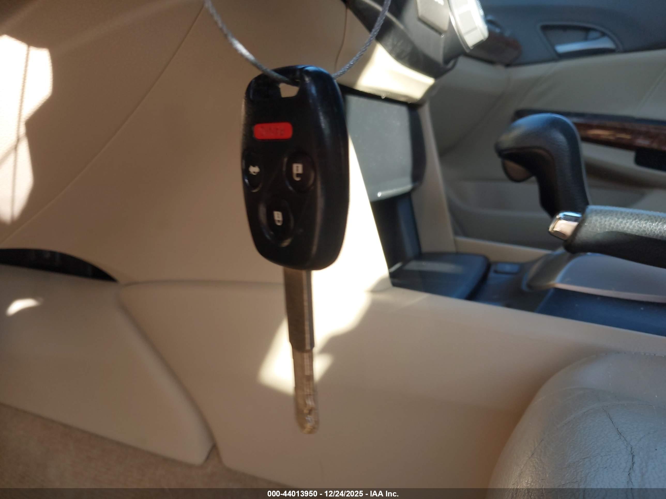 HONDA ACCORD image 11