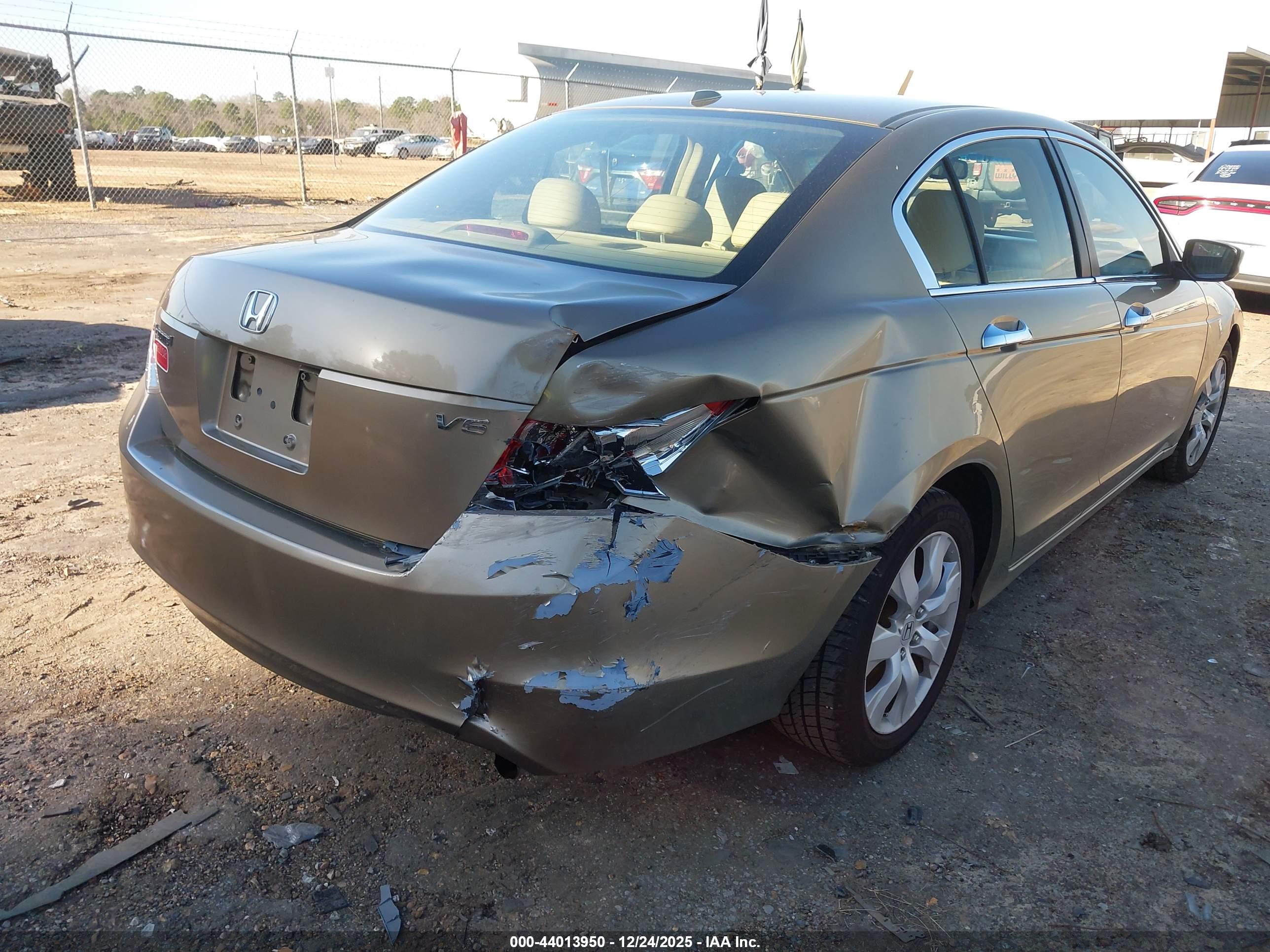 HONDA ACCORD image 6