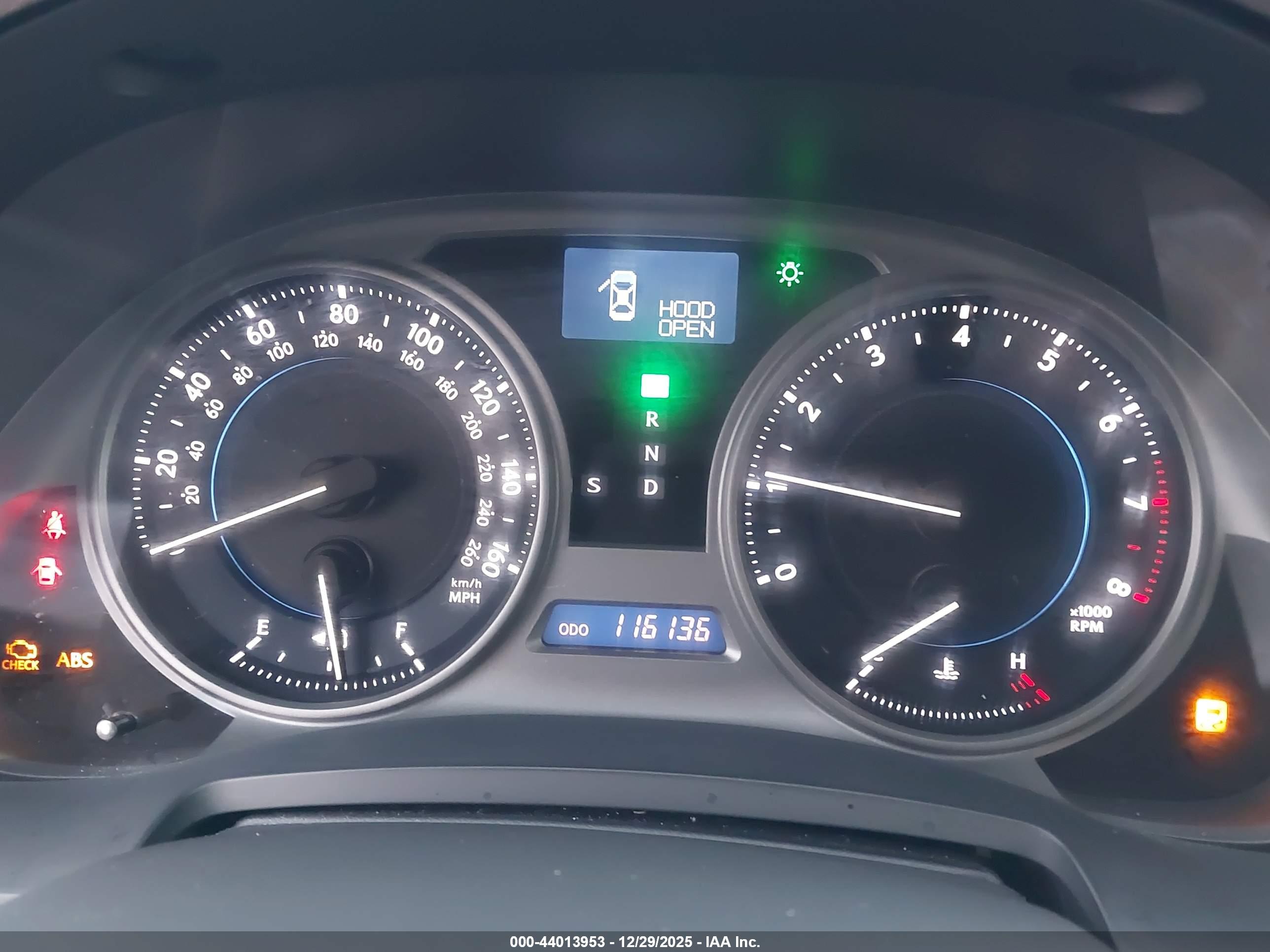 LEXUS IS image 7