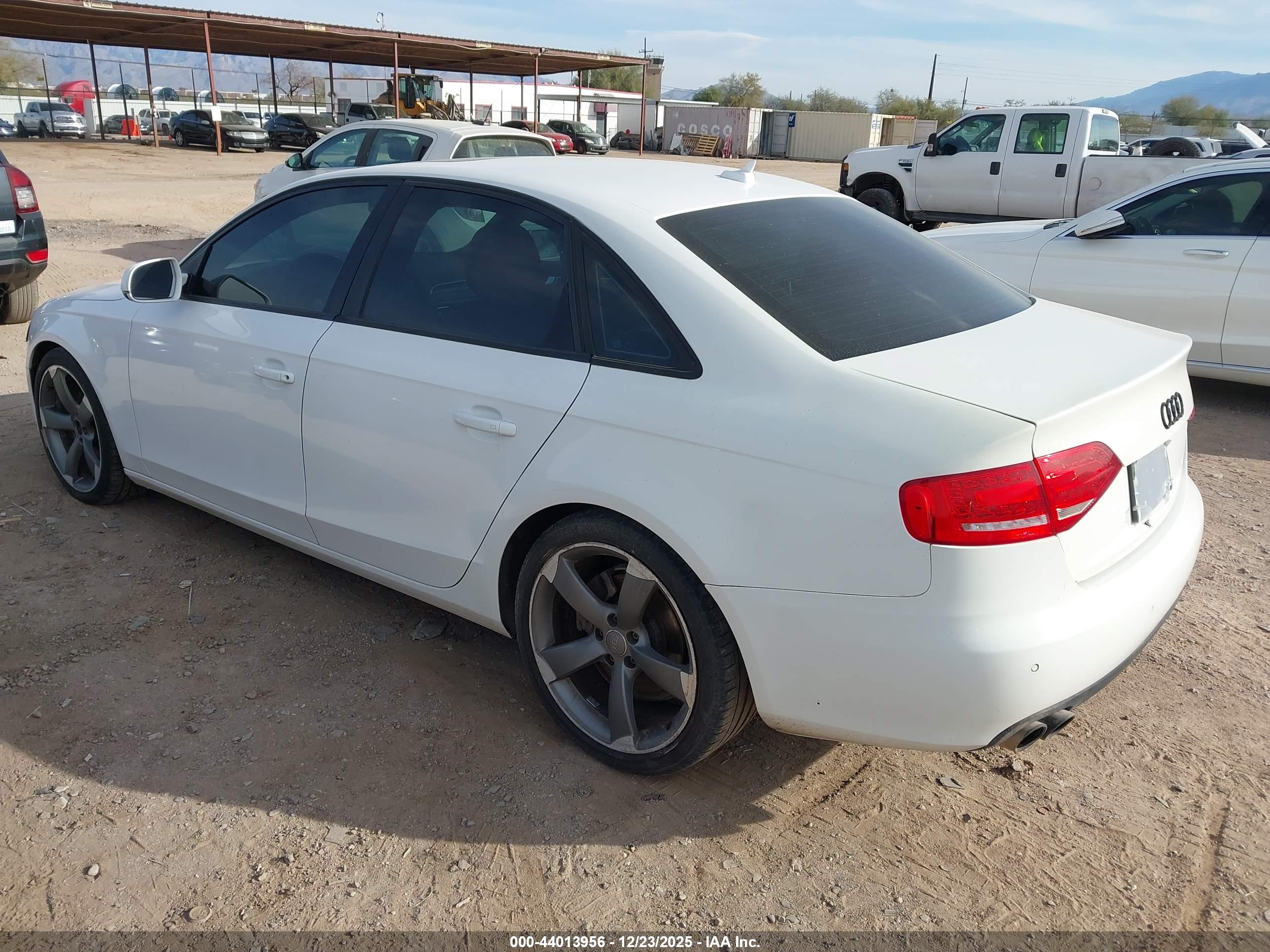 AUDI A4 image 3
