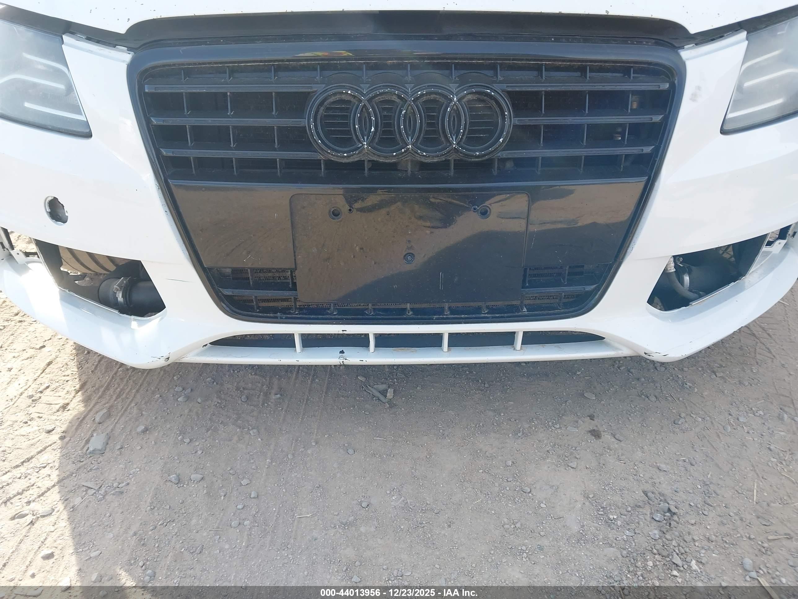 AUDI A4 image 6