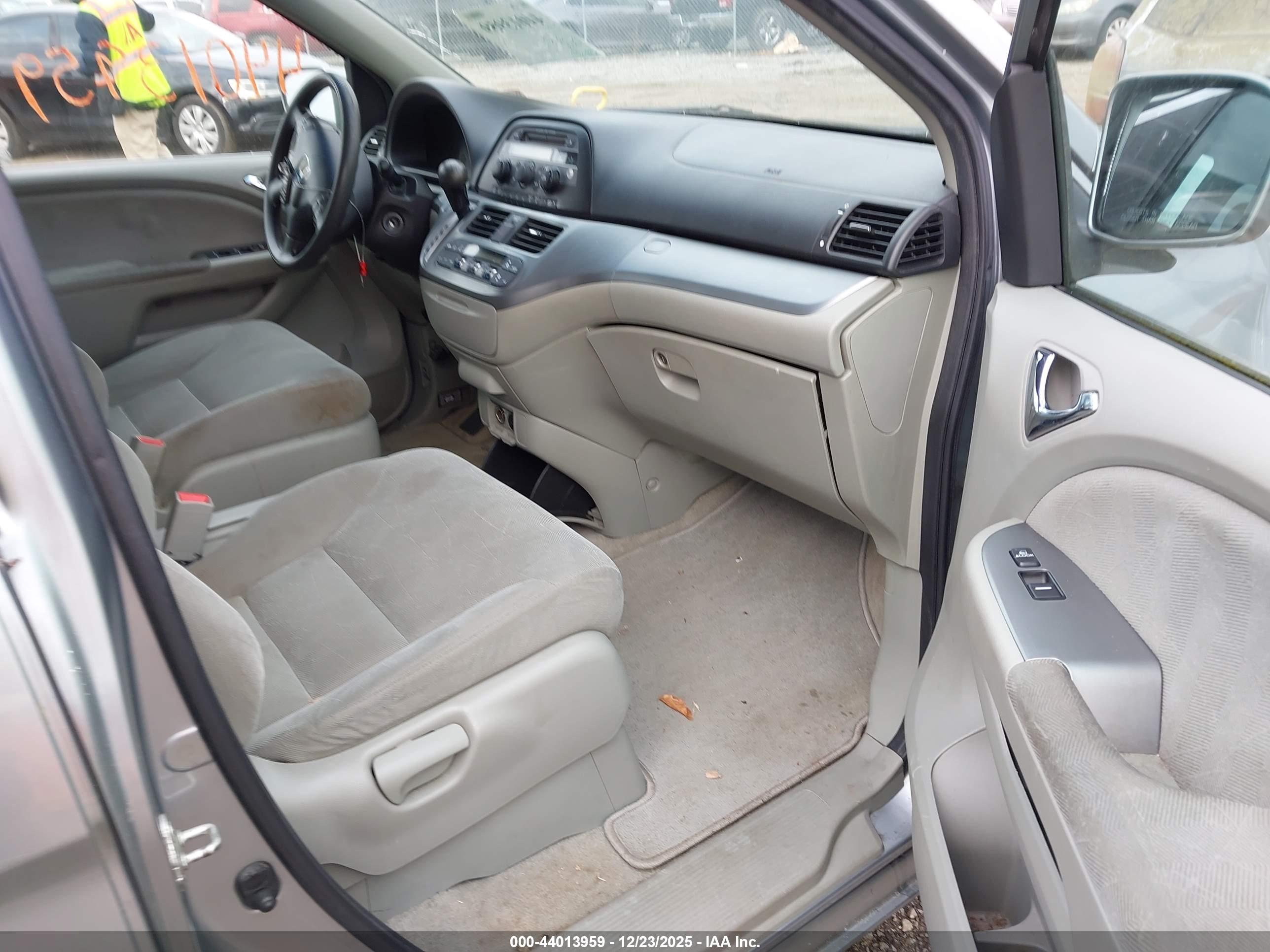 HONDA ODYSSEY image 5