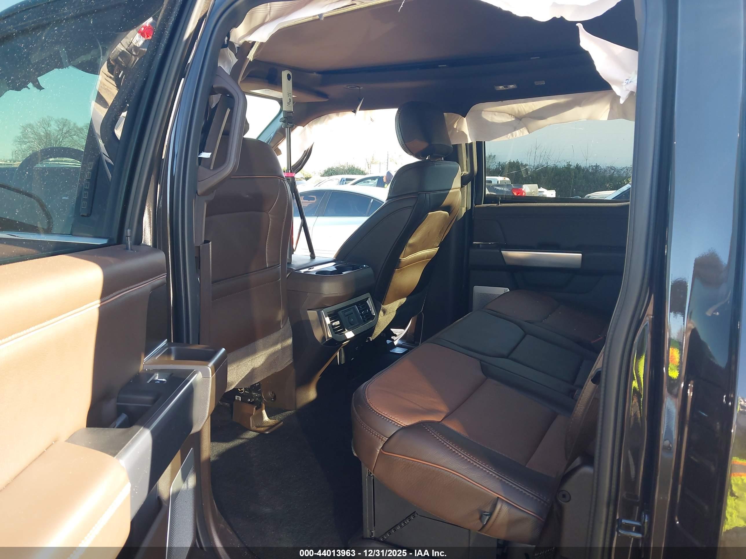 FORD F-250 image 8