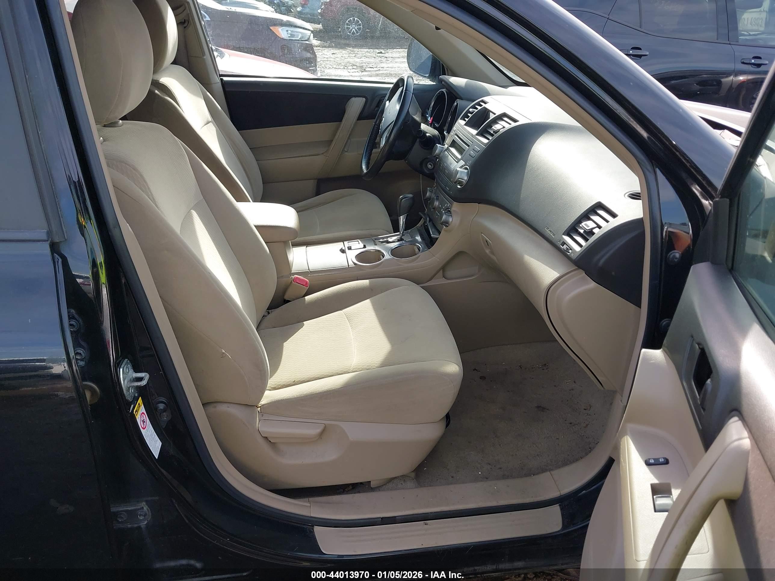 TOYOTA HIGHLANDER image 5