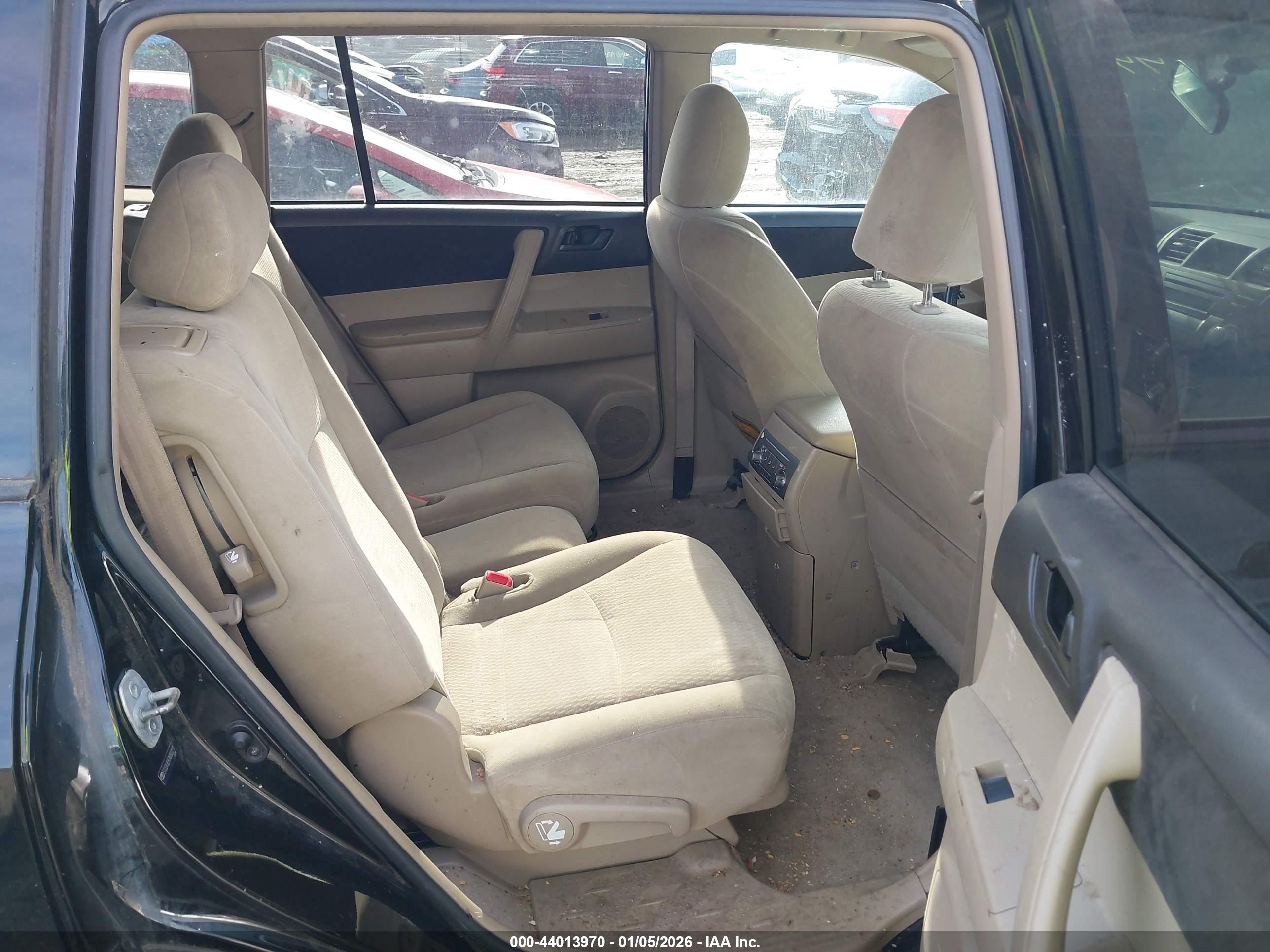 TOYOTA HIGHLANDER image 8