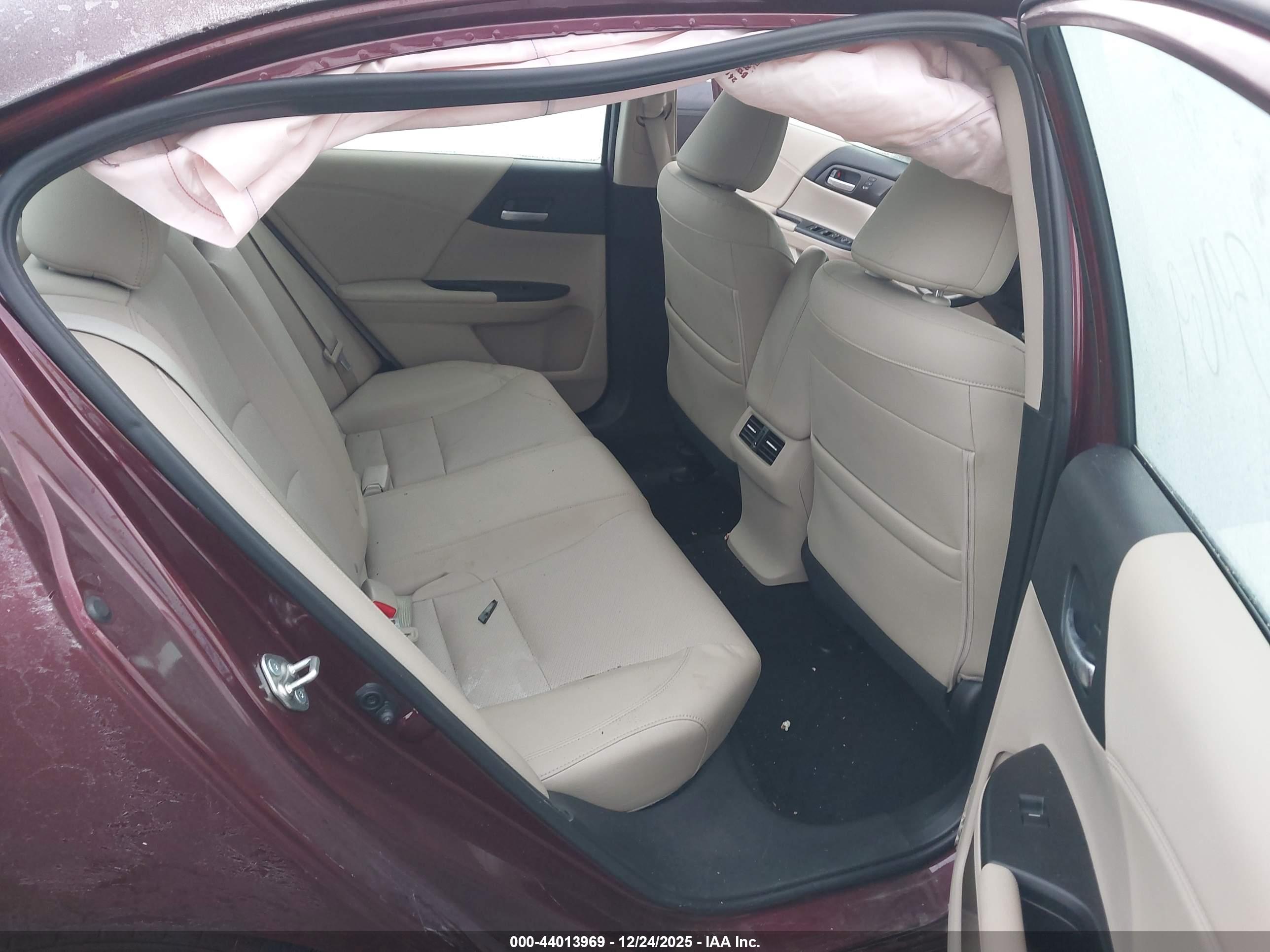 HONDA ACCORD image 8