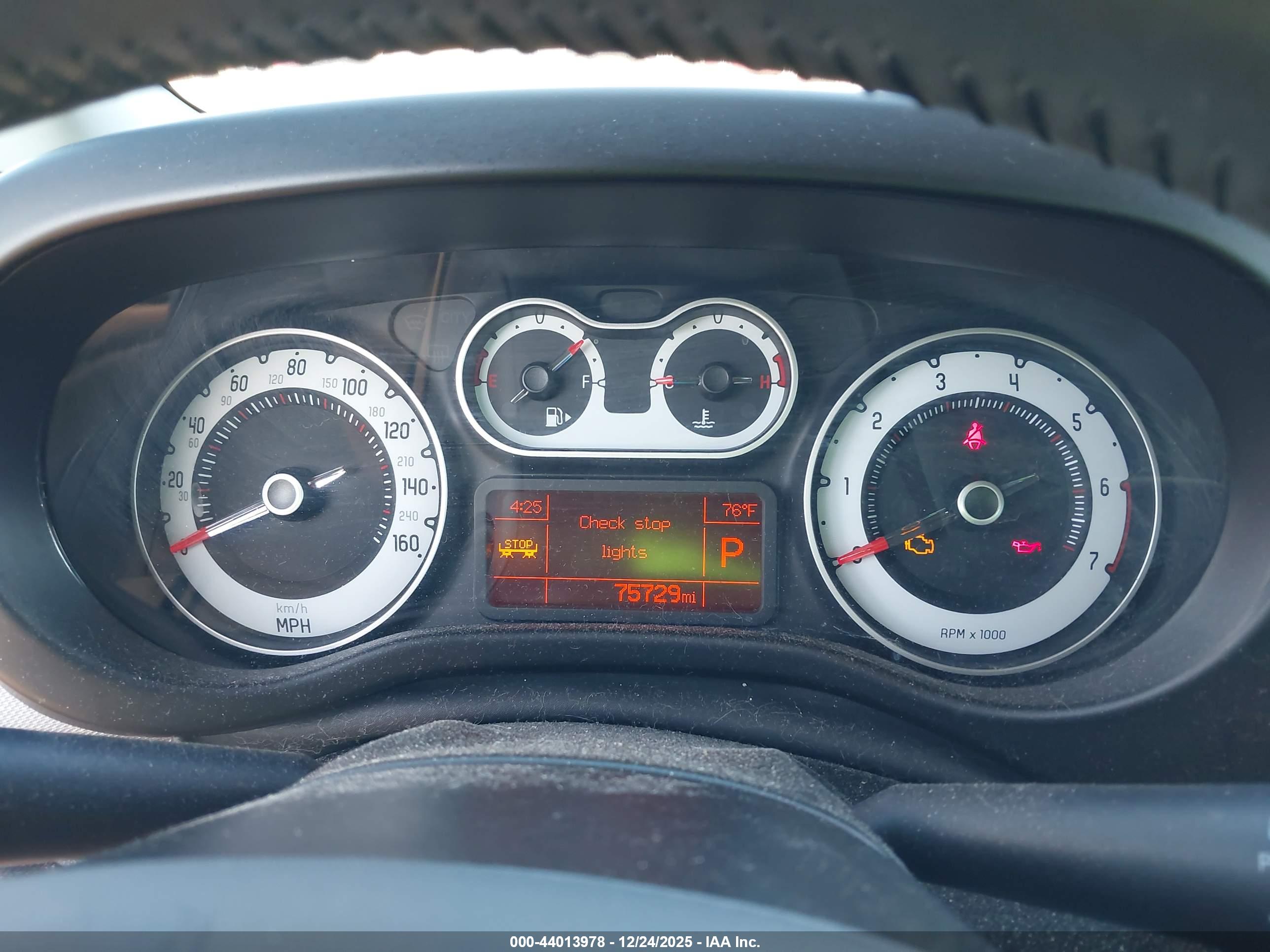 FIAT 500L image 7