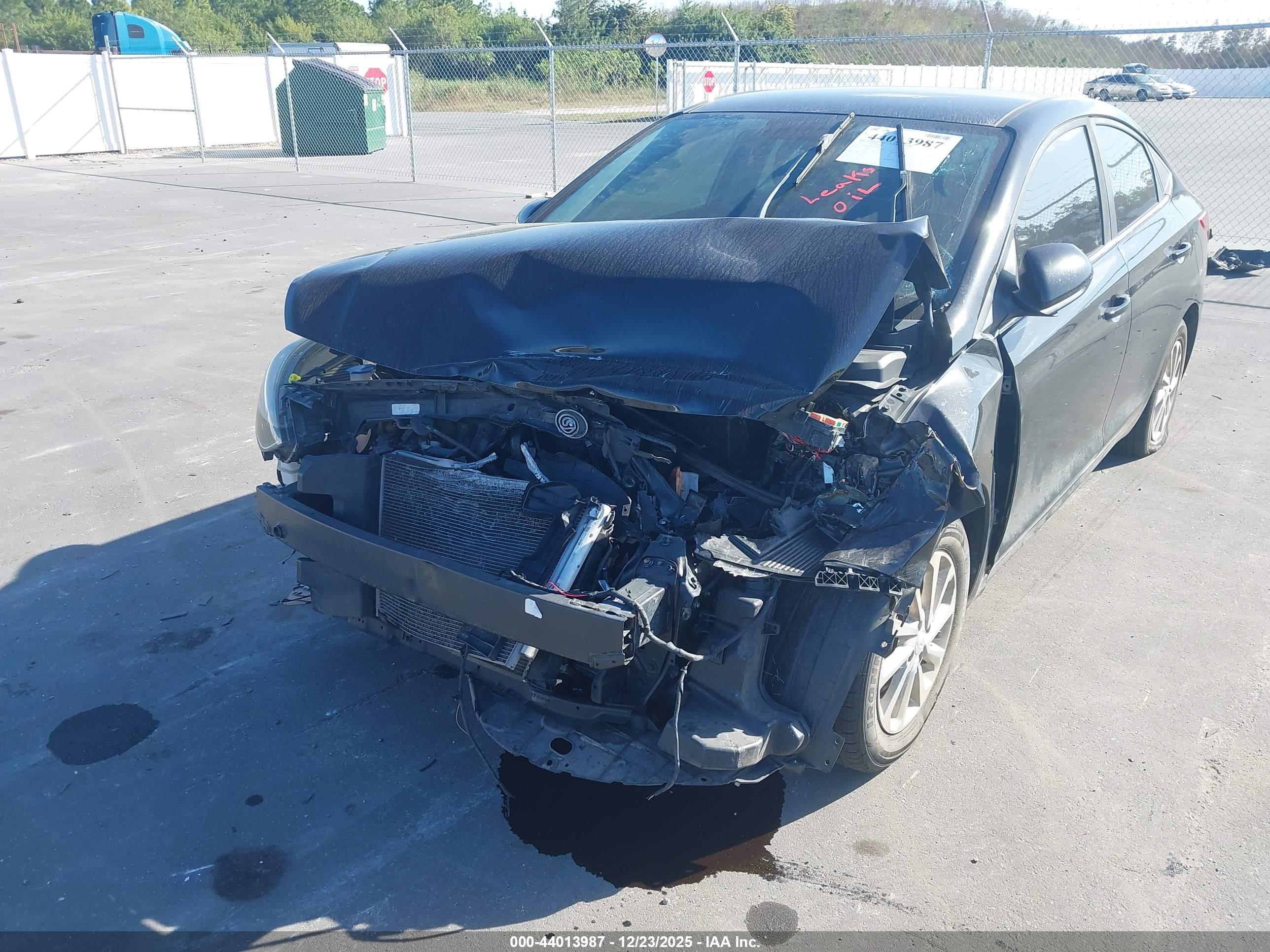 HYUNDAI ACCENT image 6