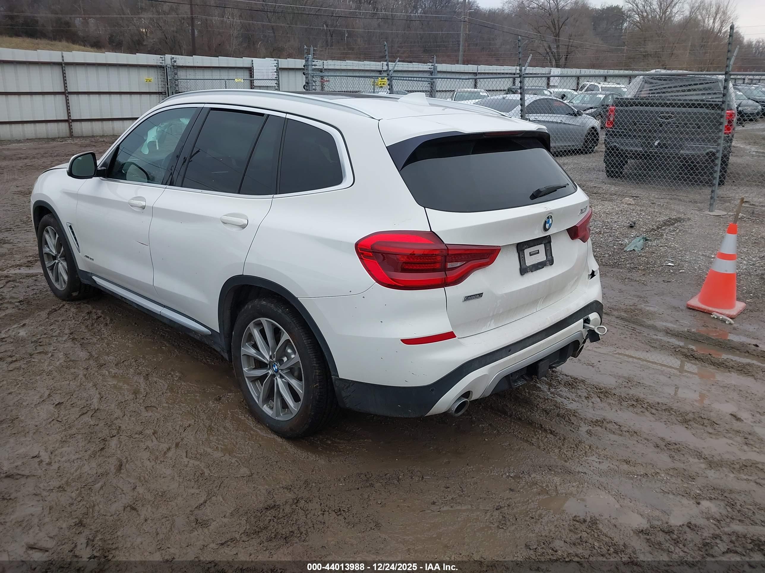 BMW X3 image 3