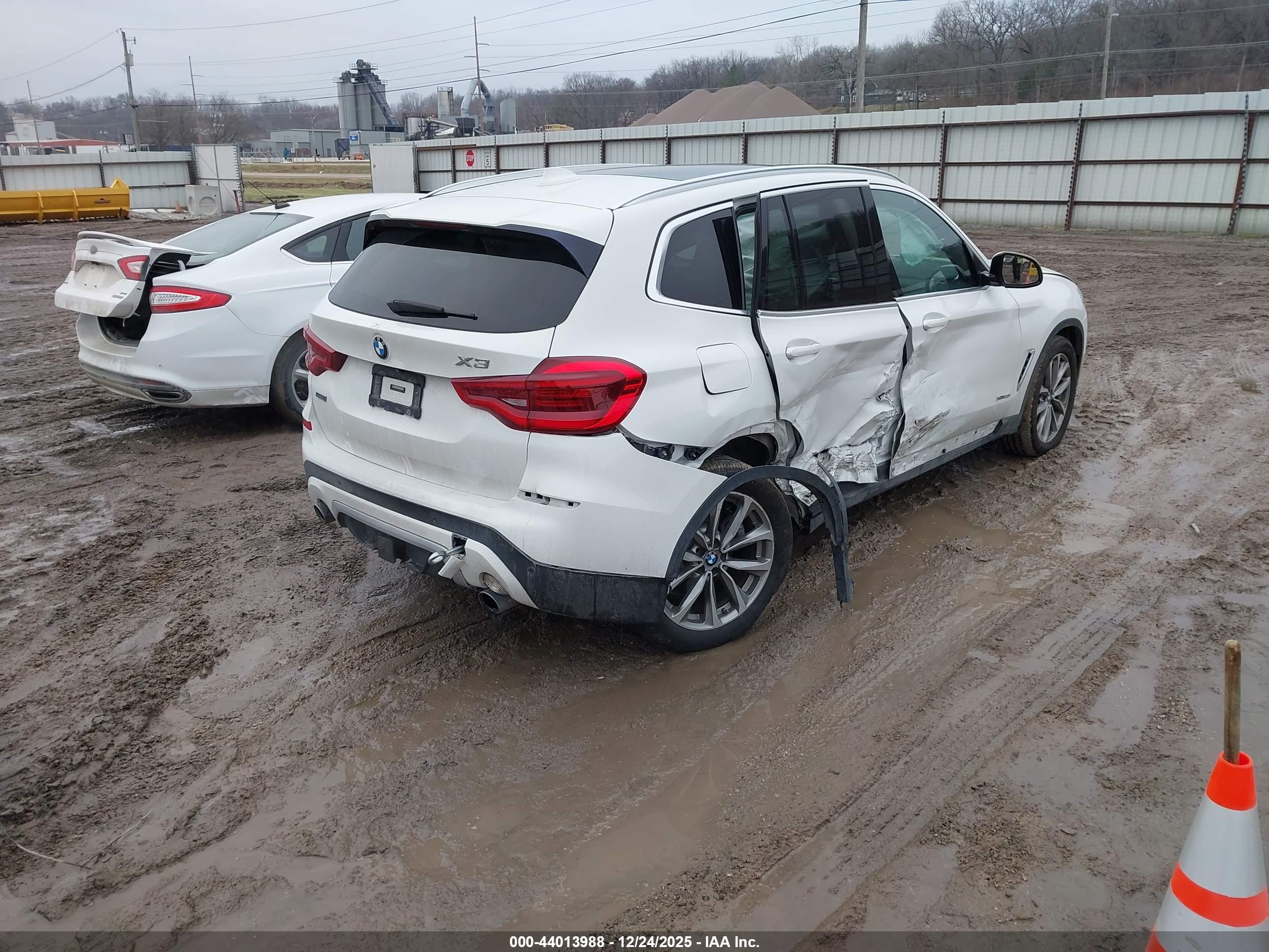 BMW X3 image 4