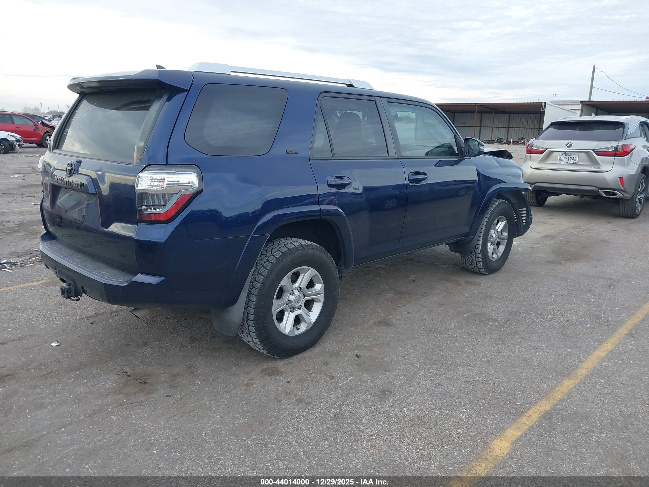 TOYOTA 4RUNNER image 4