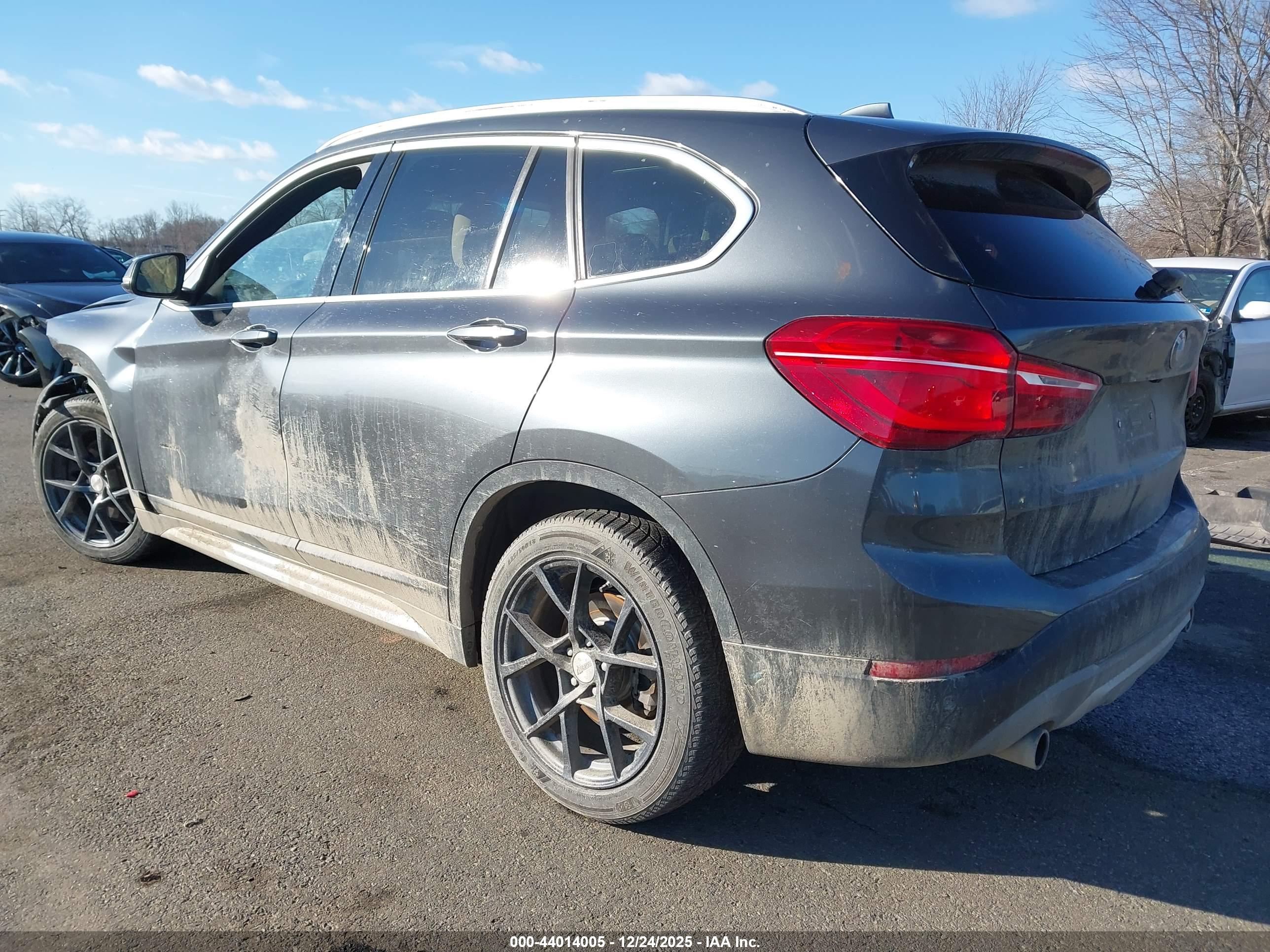 BMW X1 image 3